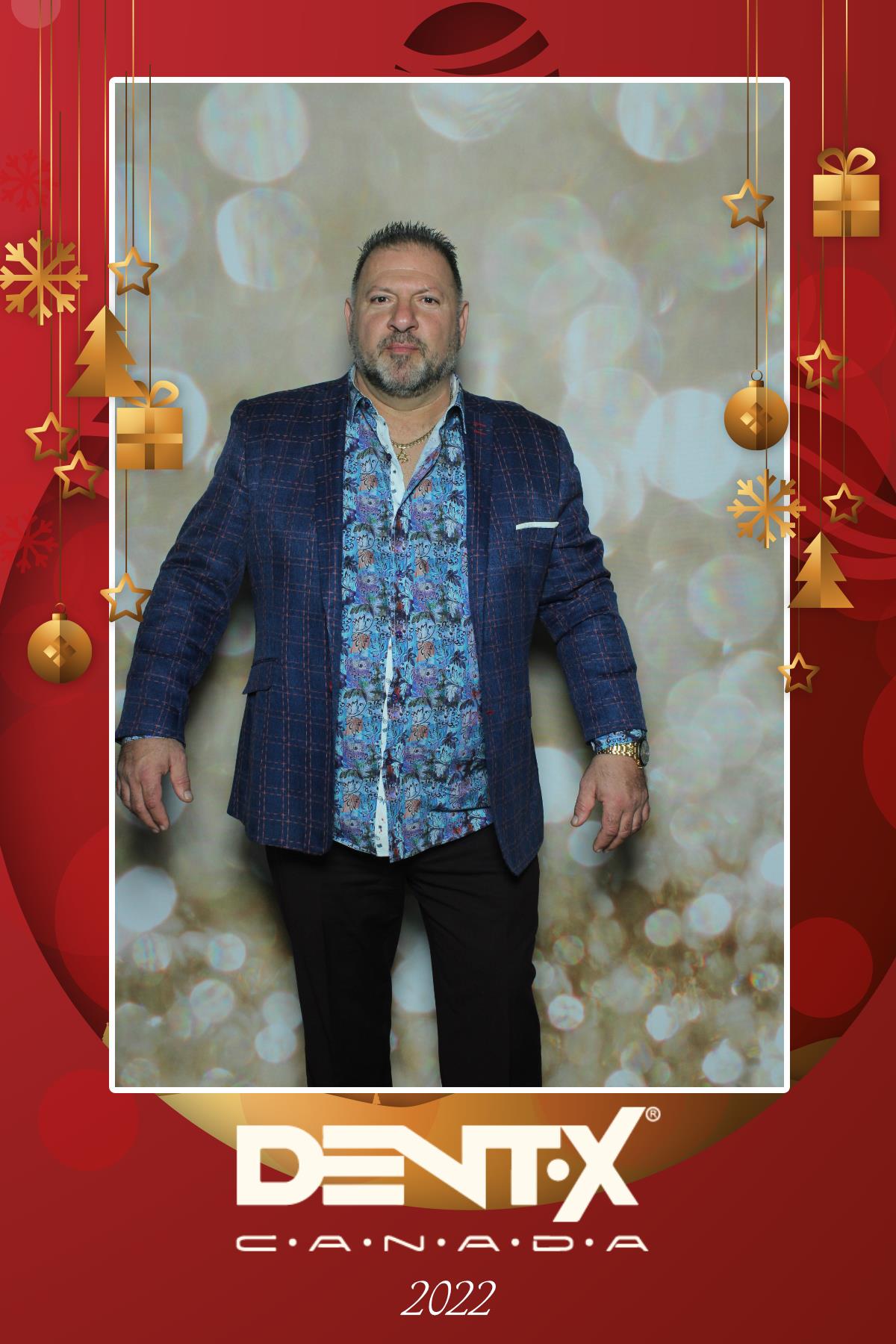 Dent-X Canada Christmas Party | View more photos from the event at gallery.myselfiemirror.ca/u/romanmyselfiemirrorca/Dent-X-Canada-Christmas-Party