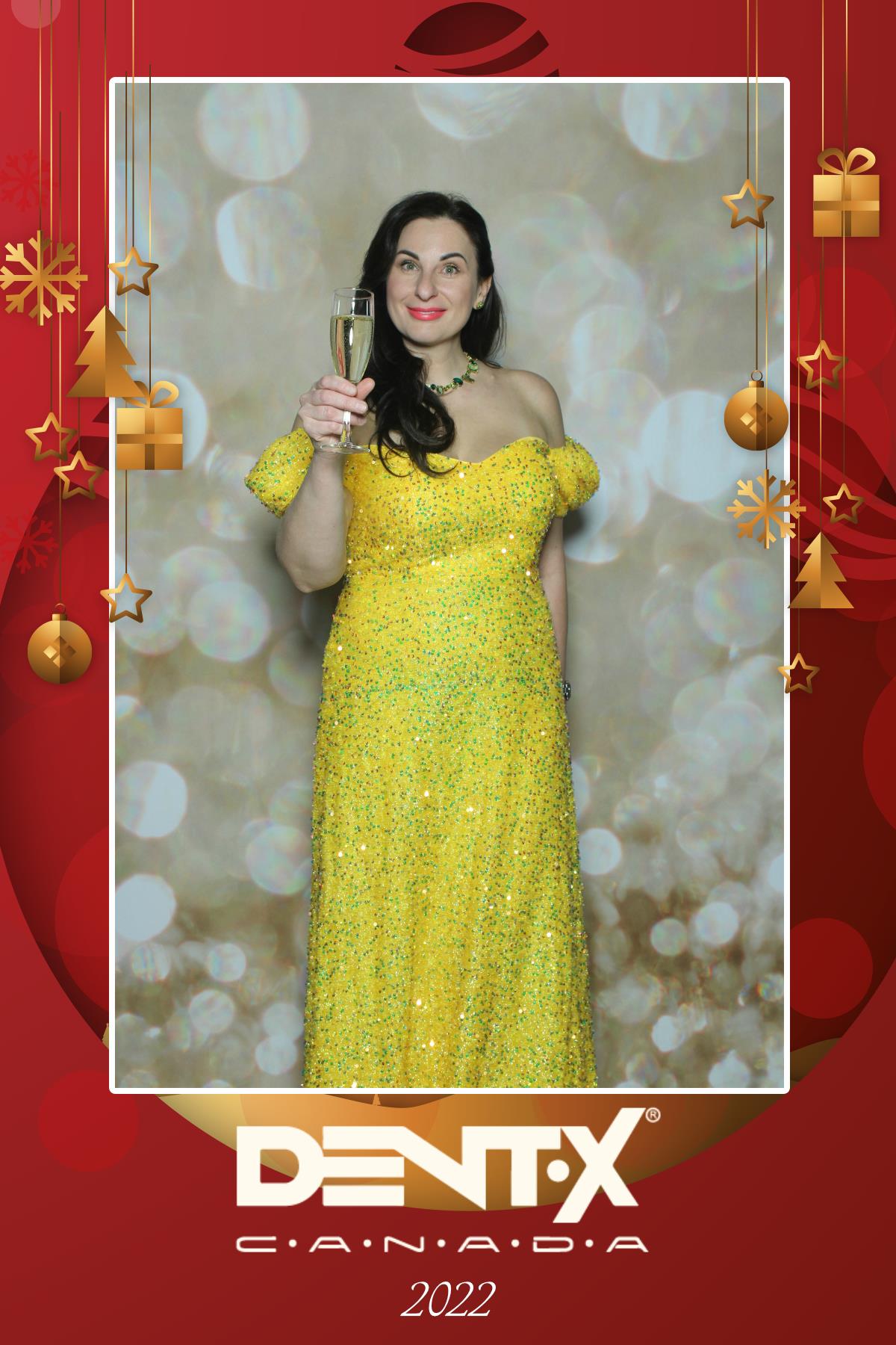 Dent-X Canada Christmas Party | View more photos from the event at gallery.myselfiemirror.ca/u/romanmyselfiemirrorca/Dent-X-Canada-Christmas-Party