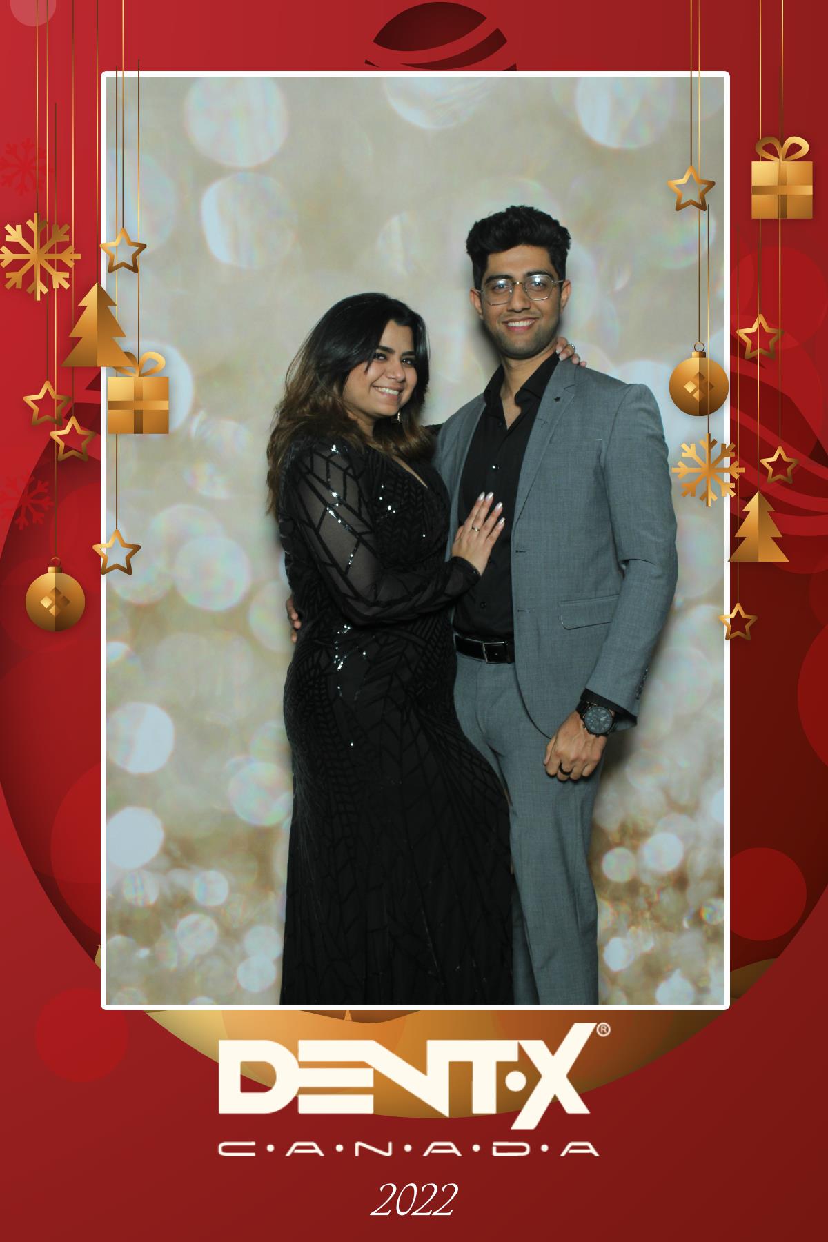 Dent-X Canada Christmas Party | View more photos from the event at gallery.myselfiemirror.ca/u/romanmyselfiemirrorca/Dent-X-Canada-Christmas-Party