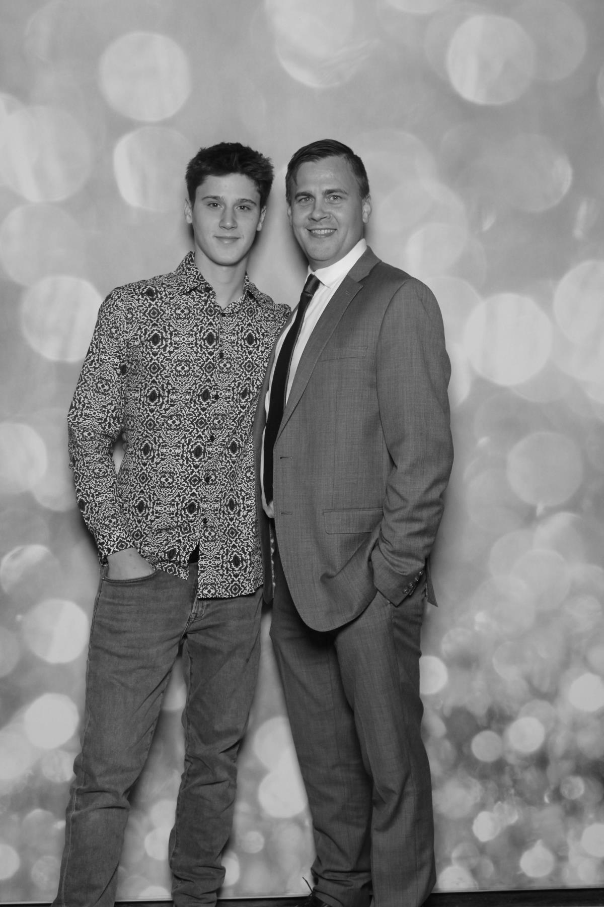 Dent-X Canada Christmas Party | View more photos from the event at gallery.myselfiemirror.ca/u/romanmyselfiemirrorca/Dent-X-Canada-Christmas-Party