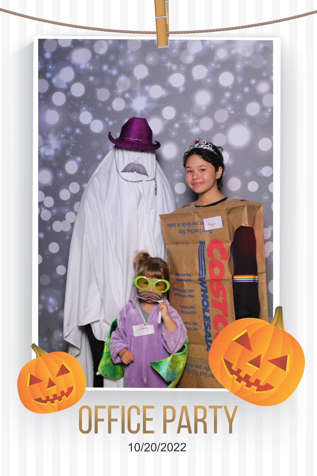 Halloween Office Party | View more photos from the event at gallery.myselfiemirror.ca/u/romanmyselfiemirrorca/Halloween-Office-Party
