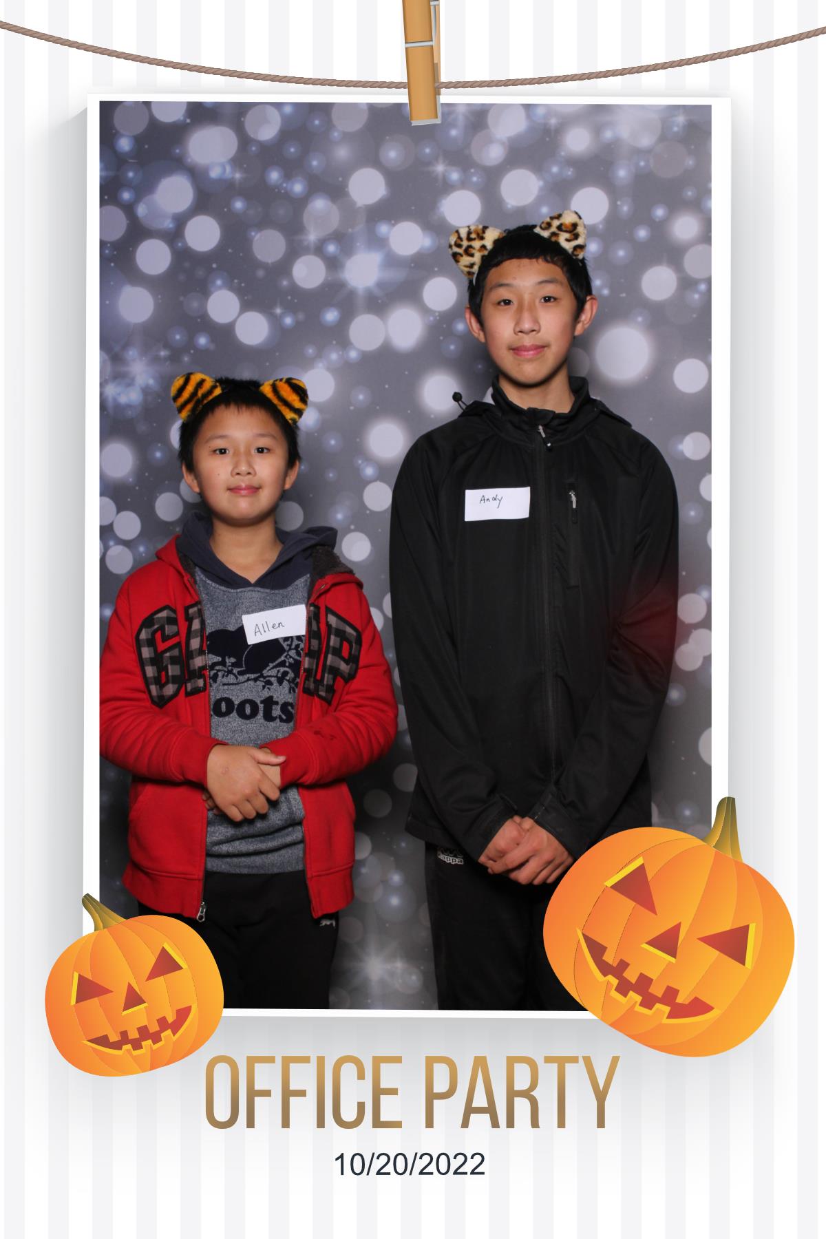 Halloween Office Party | View more photos from the event at gallery.myselfiemirror.ca/u/romanmyselfiemirrorca/Halloween-Office-Party