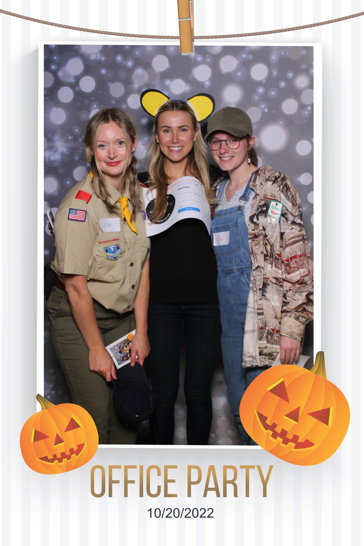 Halloween Office Party | View more photos from the event at gallery.myselfiemirror.ca/u/romanmyselfiemirrorca/Halloween-Office-Party