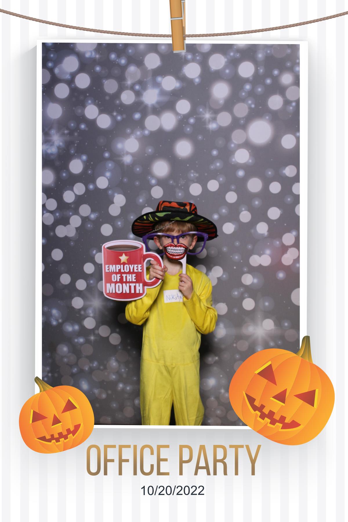 Halloween Office Party | View more photos from the event at gallery.myselfiemirror.ca/u/romanmyselfiemirrorca/Halloween-Office-Party
