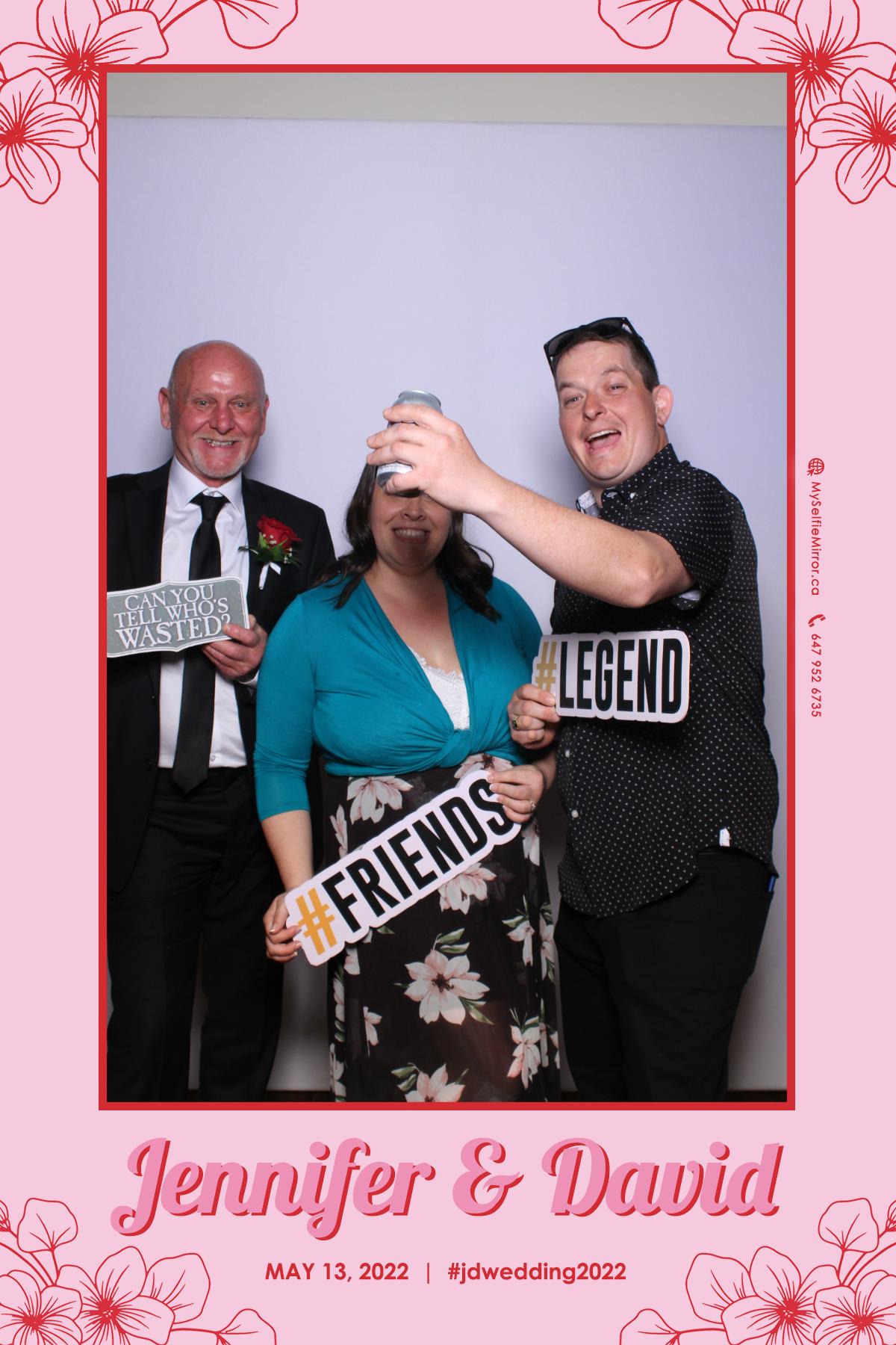 Jenn & David | View more photos from the event at gallery.myselfiemirror.ca/u/romanmyselfiemirrorca/Jenn-David