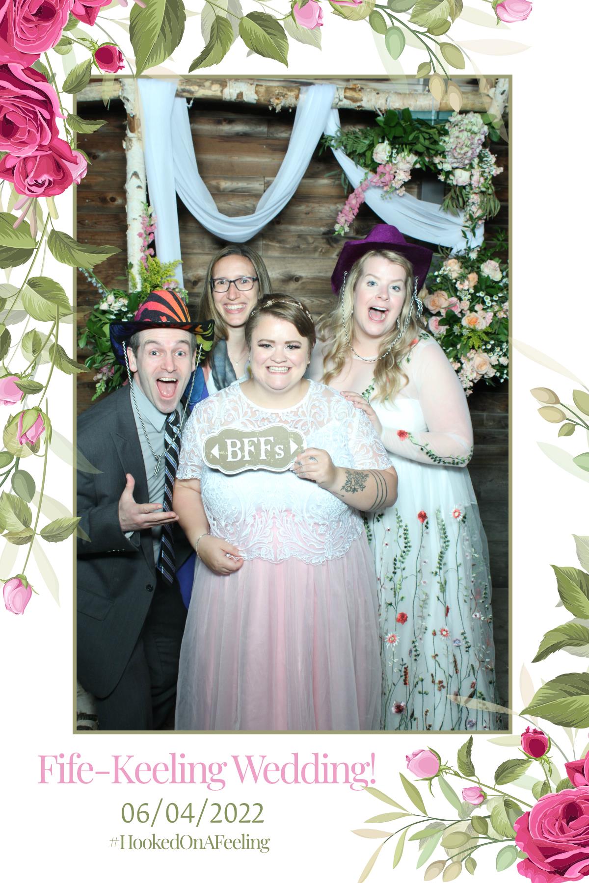 Jessica's Wedding Reception  | View more photos from the event at gallery.myselfiemirror.ca/u/romanmyselfiemirrorca/Jessicas-Wedding-Reception