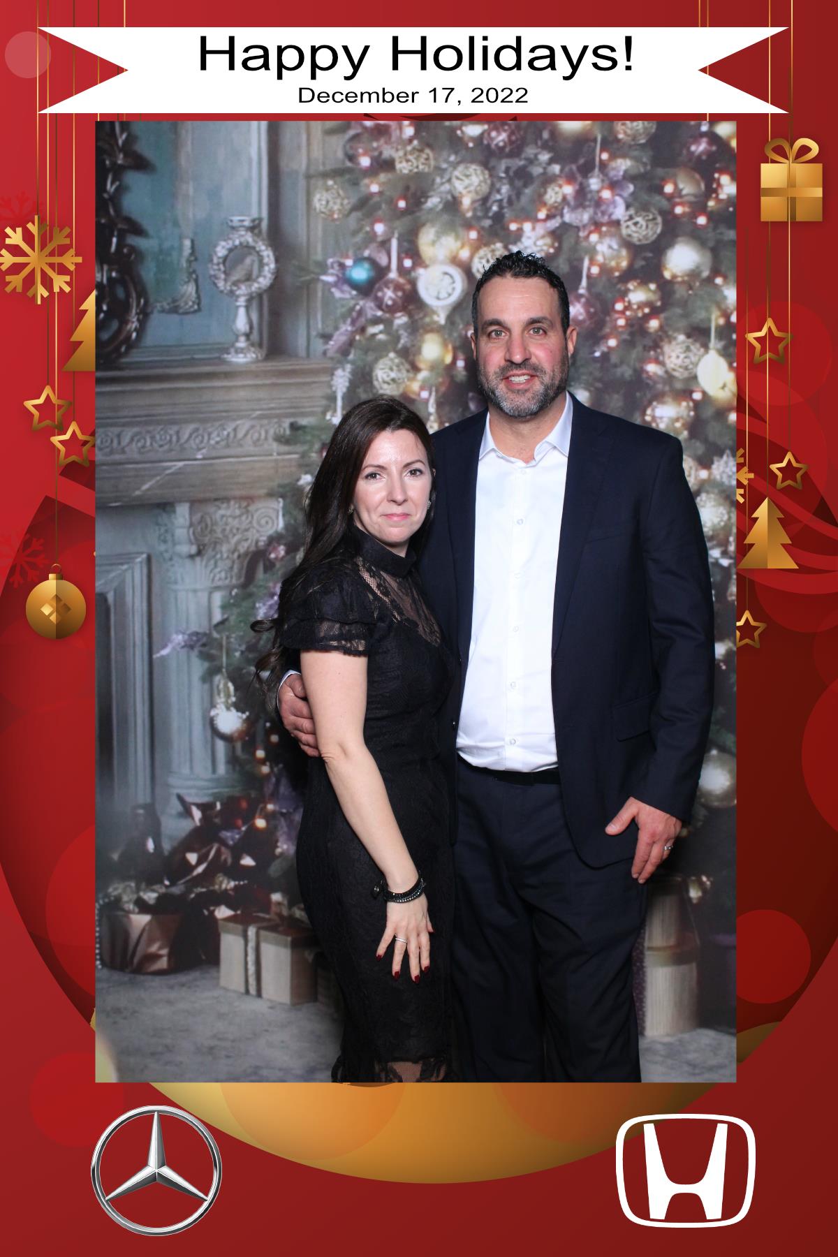 MB Burlington Christmas Party | View more photos from the event at gallery.myselfiemirror.ca/u/romanmyselfiemirrorca/MB-Burlington-Christmas-Party