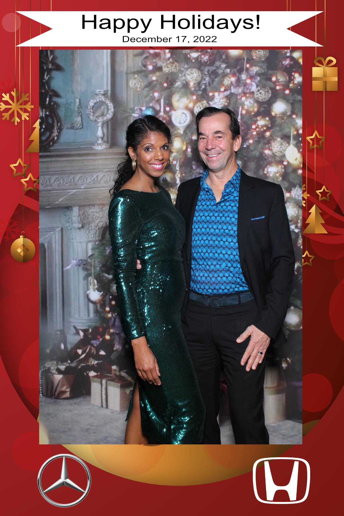 MB Burlington Christmas Party | View more photos from the event at gallery.myselfiemirror.ca/u/romanmyselfiemirrorca/MB-Burlington-Christmas-Party