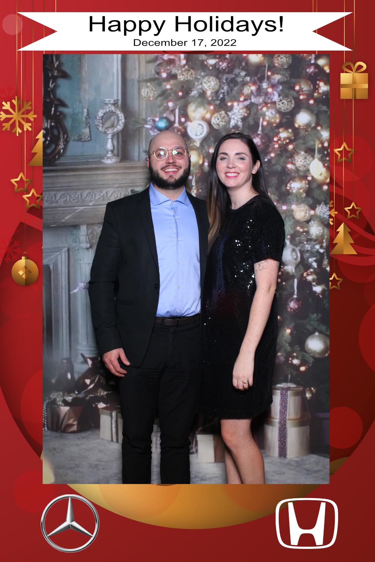 MB Burlington Christmas Party | View more photos from the event at gallery.myselfiemirror.ca/u/romanmyselfiemirrorca/MB-Burlington-Christmas-Party