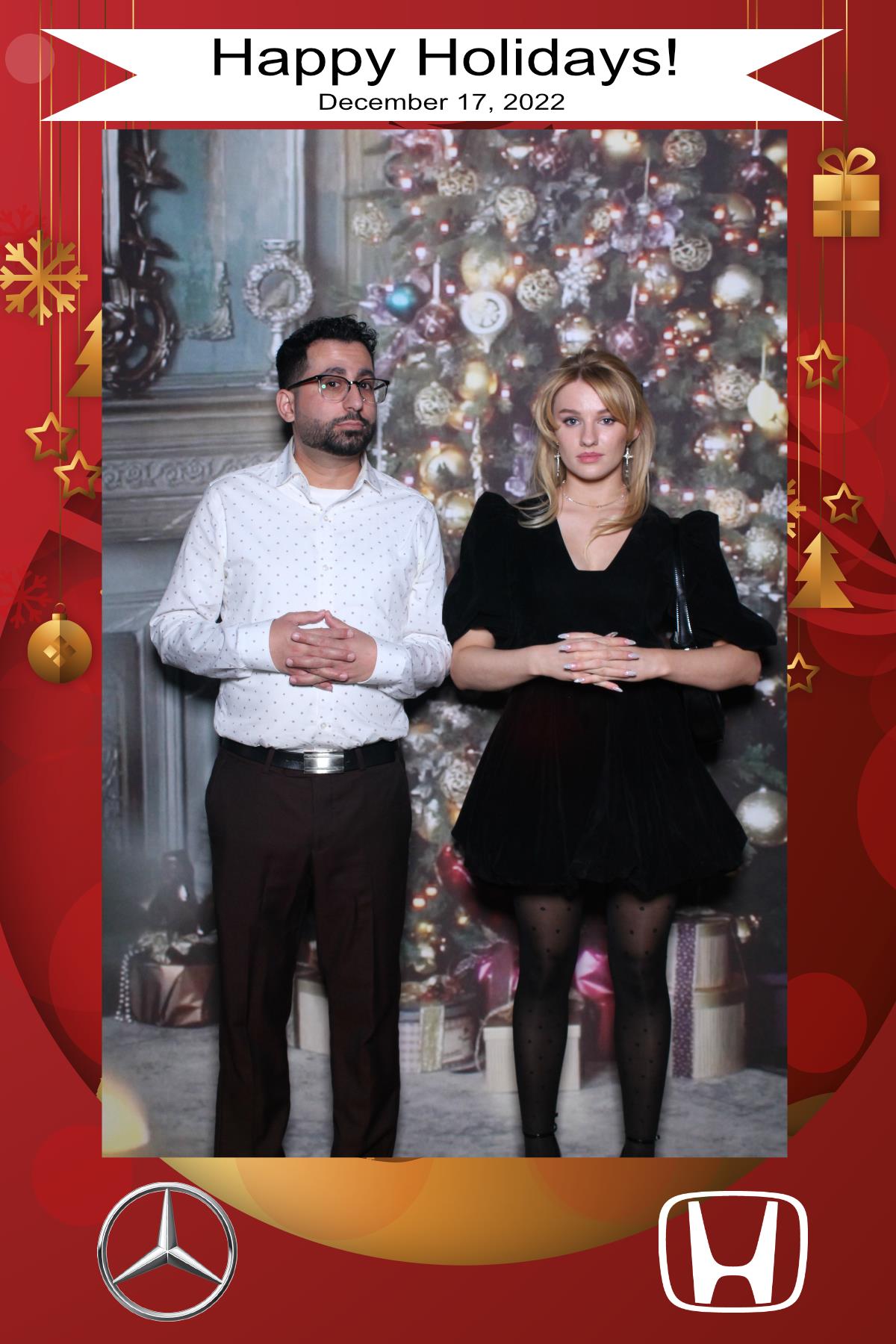 MB Burlington Christmas Party | View more photos from the event at gallery.myselfiemirror.ca/u/romanmyselfiemirrorca/MB-Burlington-Christmas-Party