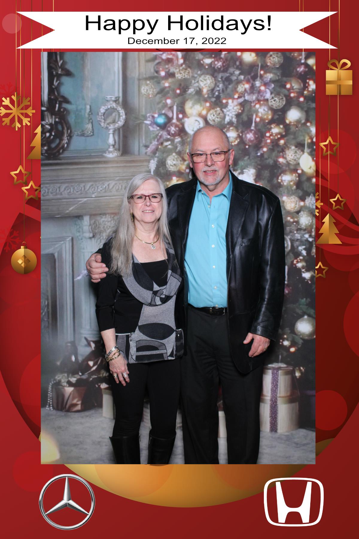 MB Burlington Christmas Party | View more photos from the event at gallery.myselfiemirror.ca/u/romanmyselfiemirrorca/MB-Burlington-Christmas-Party