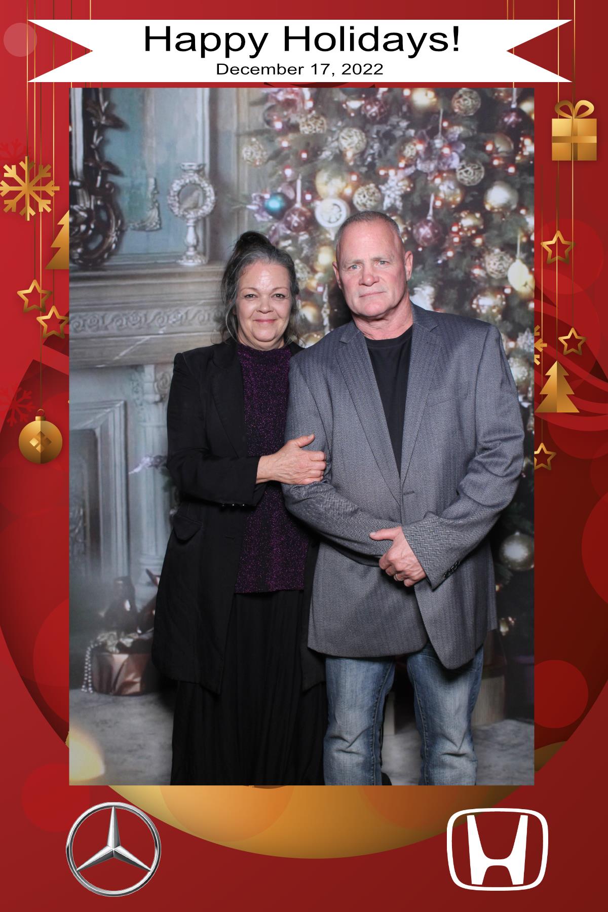 MB Burlington Christmas Party | View more photos from the event at gallery.myselfiemirror.ca/u/romanmyselfiemirrorca/MB-Burlington-Christmas-Party