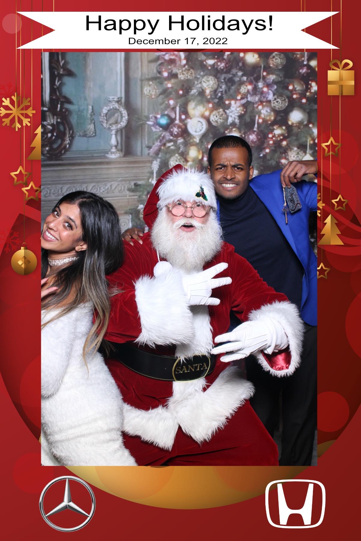 MB Burlington Christmas Party | View more photos from the event at gallery.myselfiemirror.ca/u/romanmyselfiemirrorca/MB-Burlington-Christmas-Party