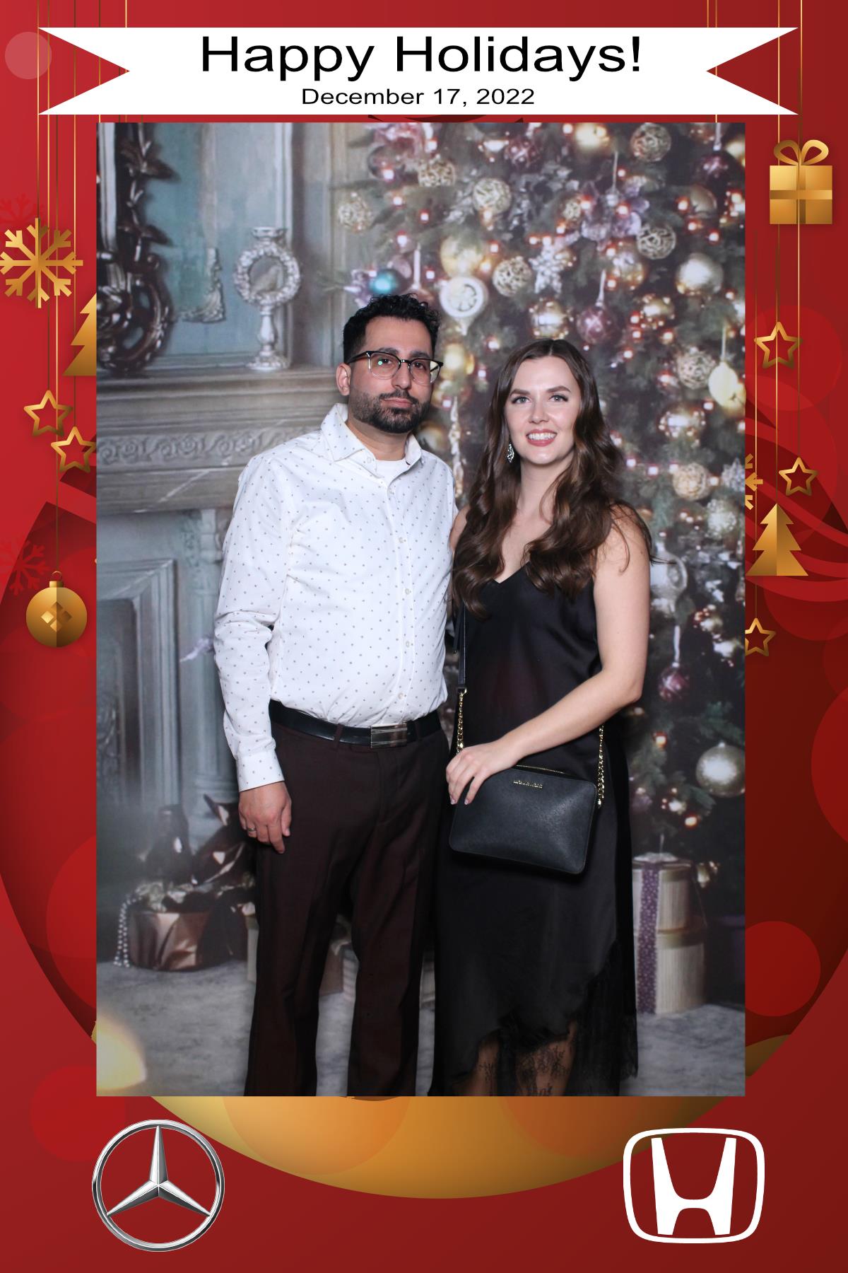 MB Burlington Christmas Party | View more photos from the event at gallery.myselfiemirror.ca/u/romanmyselfiemirrorca/MB-Burlington-Christmas-Party