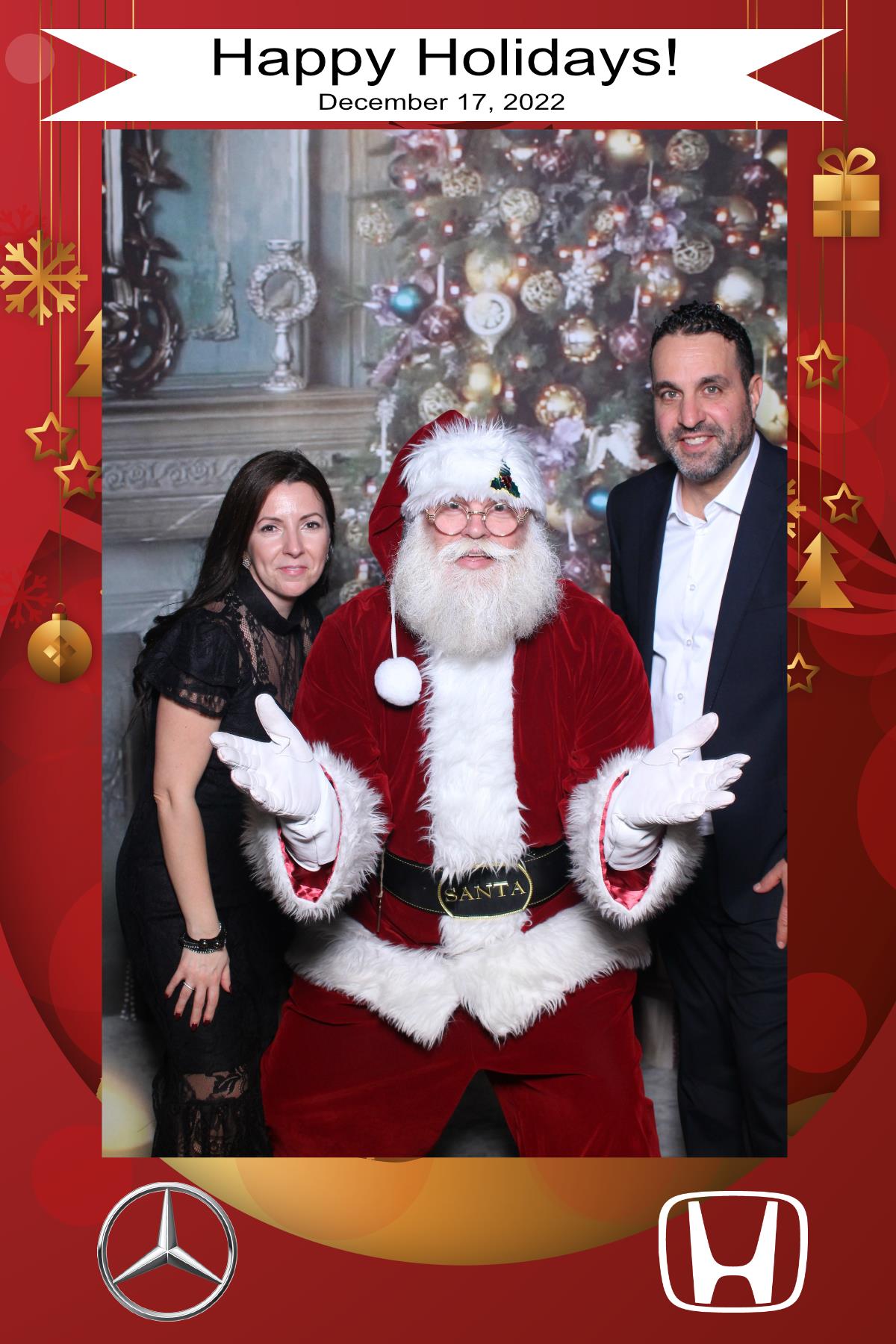 MB Burlington Christmas Party | View more photos from the event at gallery.myselfiemirror.ca/u/romanmyselfiemirrorca/MB-Burlington-Christmas-Party
