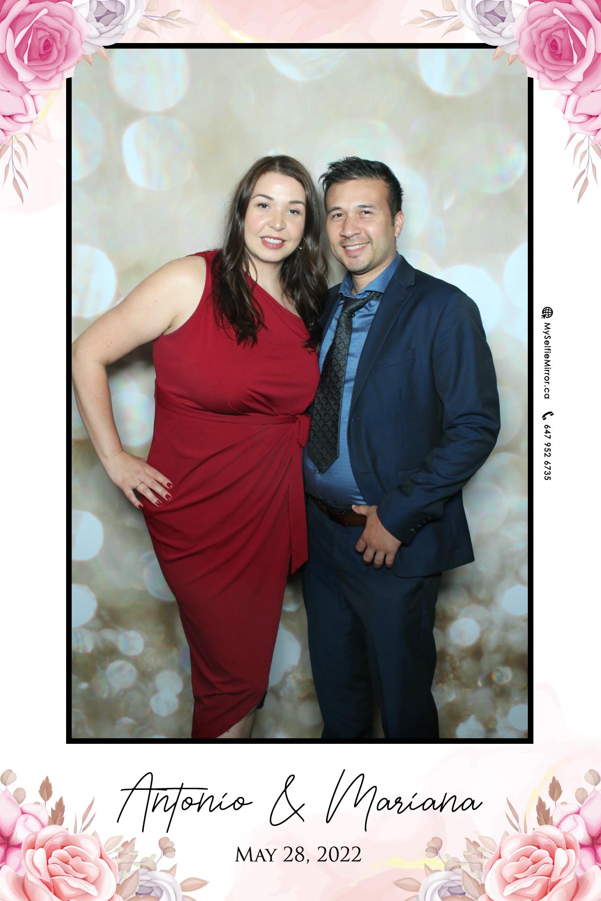 Mariana & Tony | View more photos from the event at gallery.myselfiemirror.ca/u/romanmyselfiemirrorca/Mariana-Tony