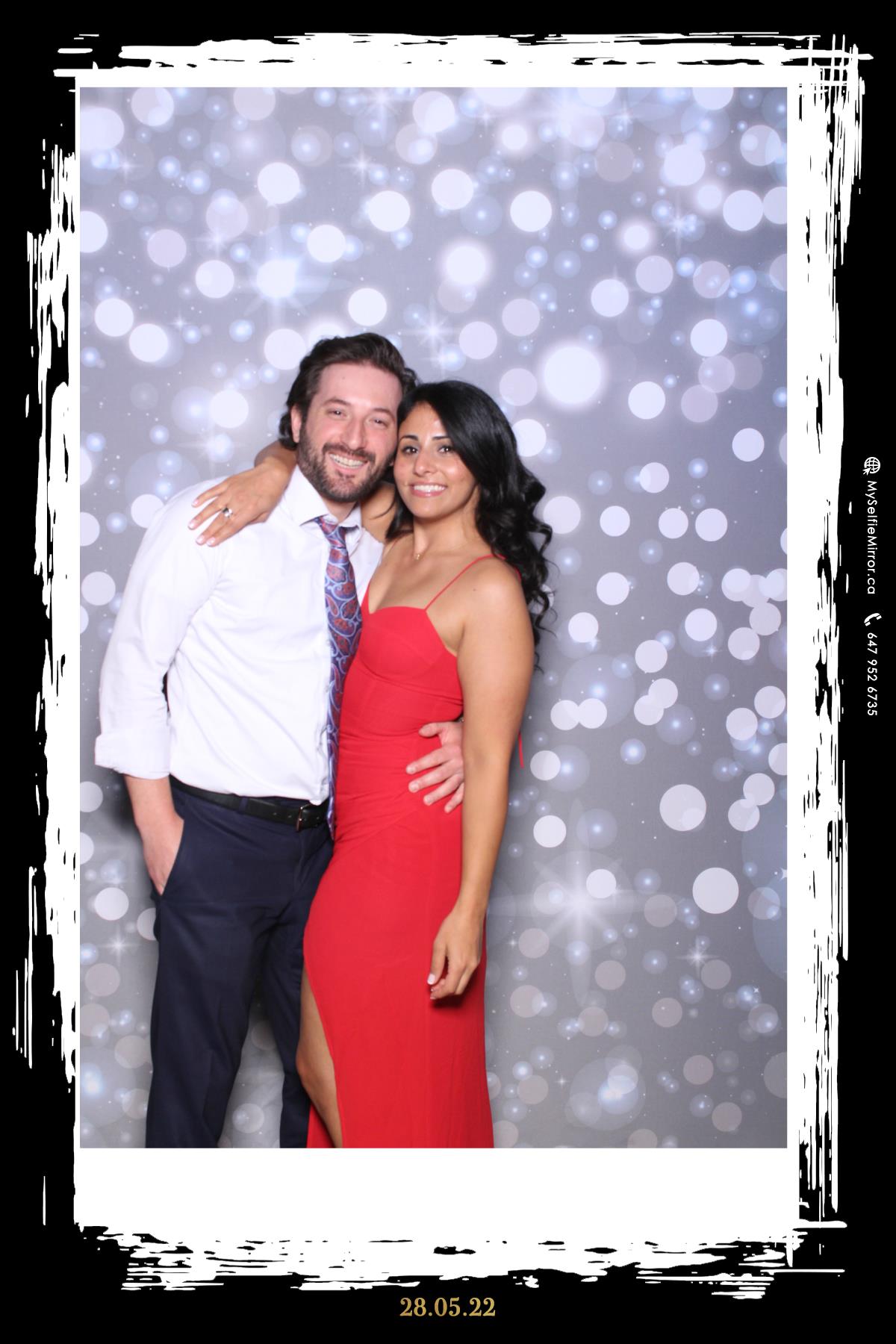 Masha & Kyle | View more photos from the event at gallery.myselfiemirror.ca/u/romanmyselfiemirrorca/Masha-Kyle