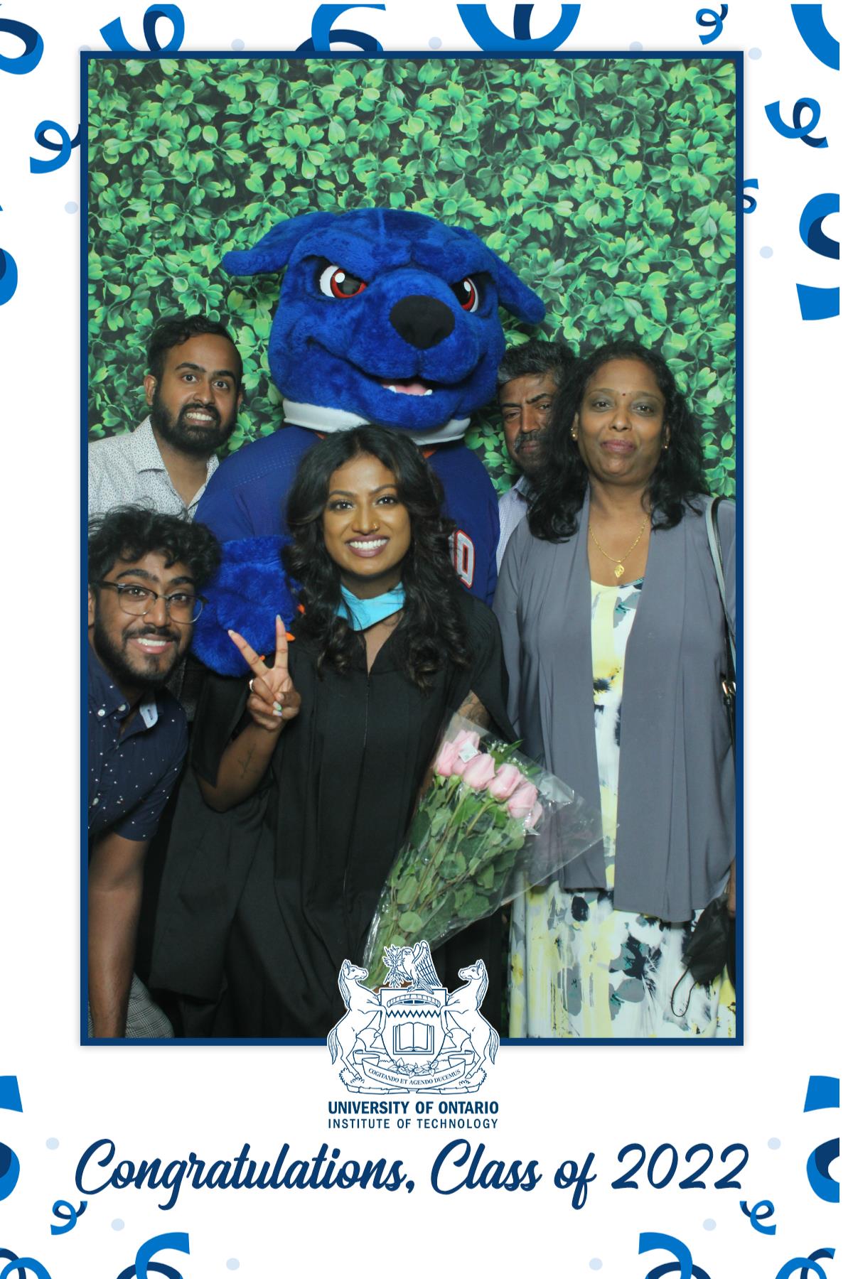 Ontario University Convocation 2022 | View more photos from the event at gallery.myselfiemirror.ca/u/romanmyselfiemirrorca/Ontario-University-Convocation-2022