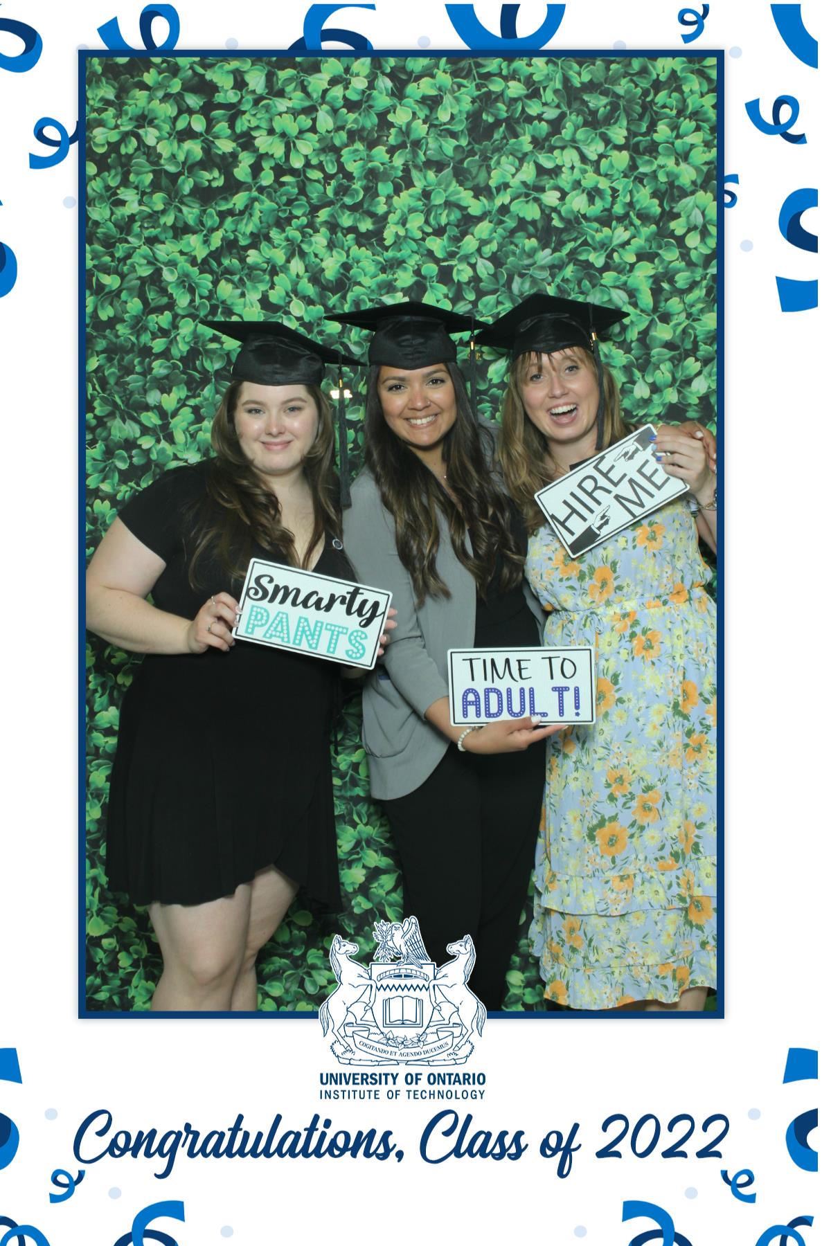 Ontario University Convocation 2022 | View more photos from the event at gallery.myselfiemirror.ca/u/romanmyselfiemirrorca/Ontario-University-Convocation-2022