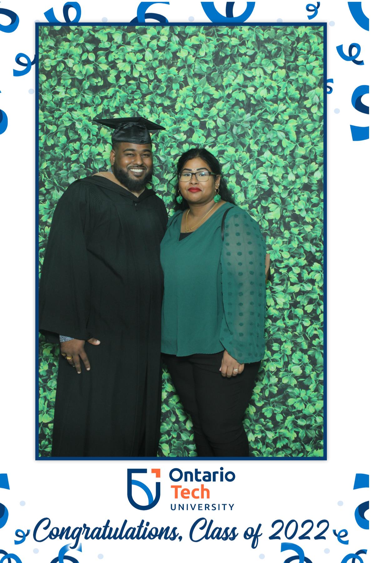 Ontario University Convocation 2022 | View more photos from the event at gallery.myselfiemirror.ca/u/romanmyselfiemirrorca/Ontario-University-Convocation-2022