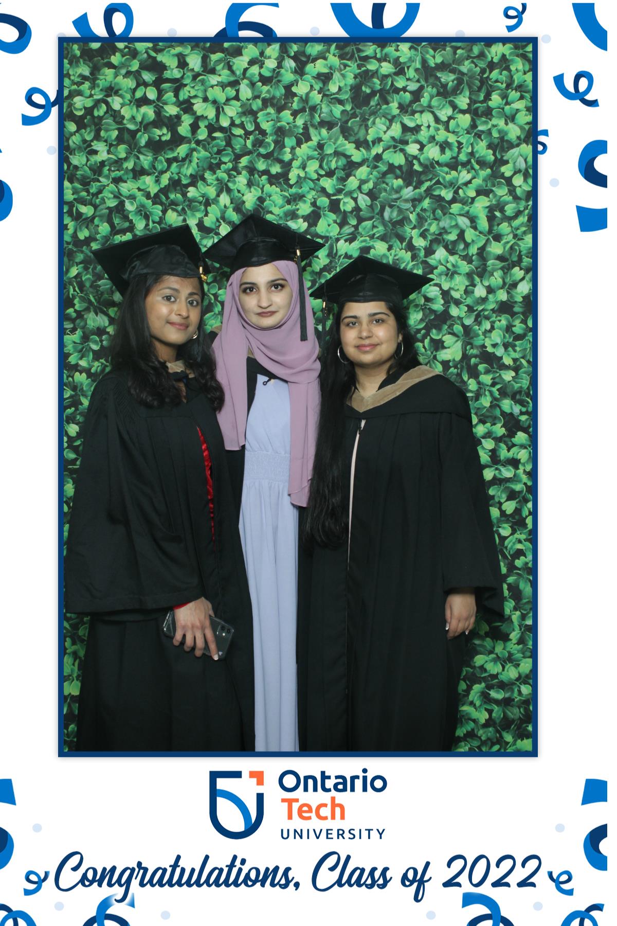 Ontario University Convocation 2022 | View more photos from the event at gallery.myselfiemirror.ca/u/romanmyselfiemirrorca/Ontario-University-Convocation-2022