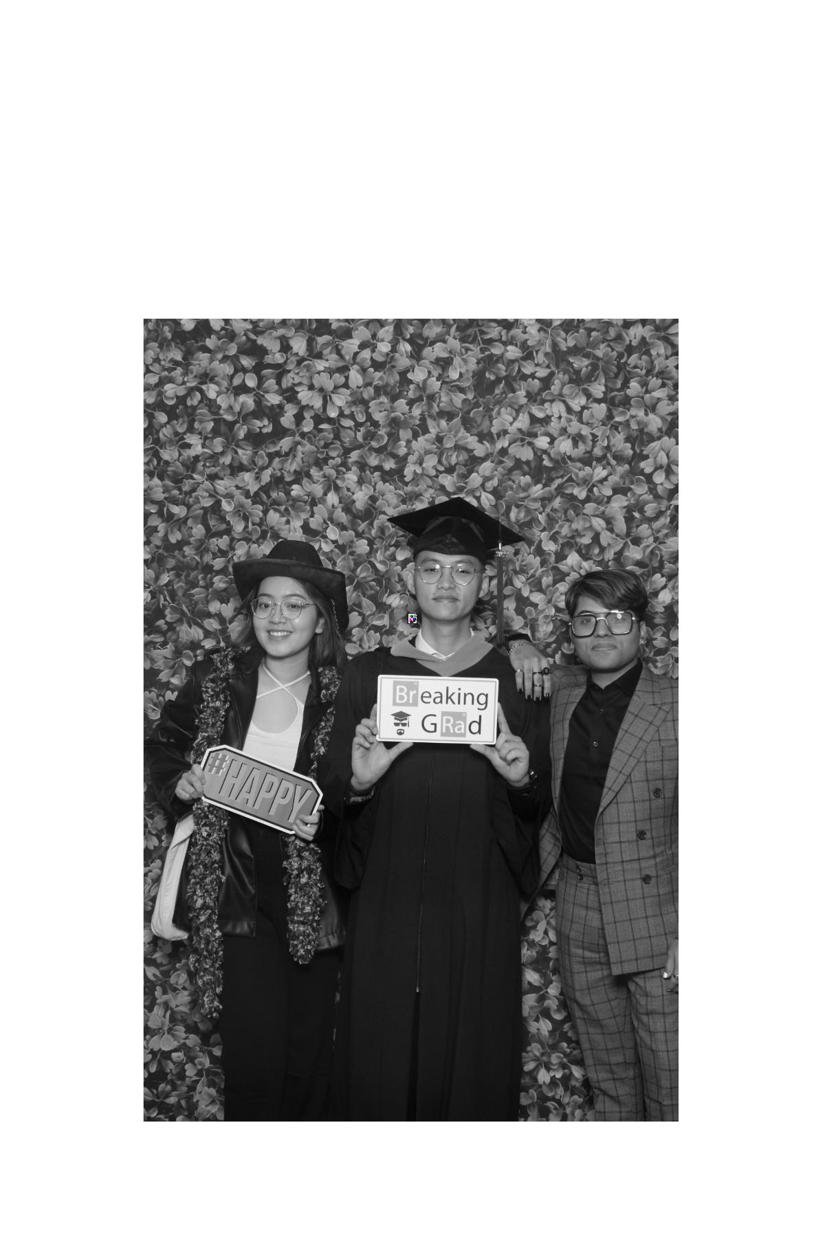Ontario University Convocation 2022 | View more photos from the event at gallery.myselfiemirror.ca/u/romanmyselfiemirrorca/Ontario-University-Convocation-2022