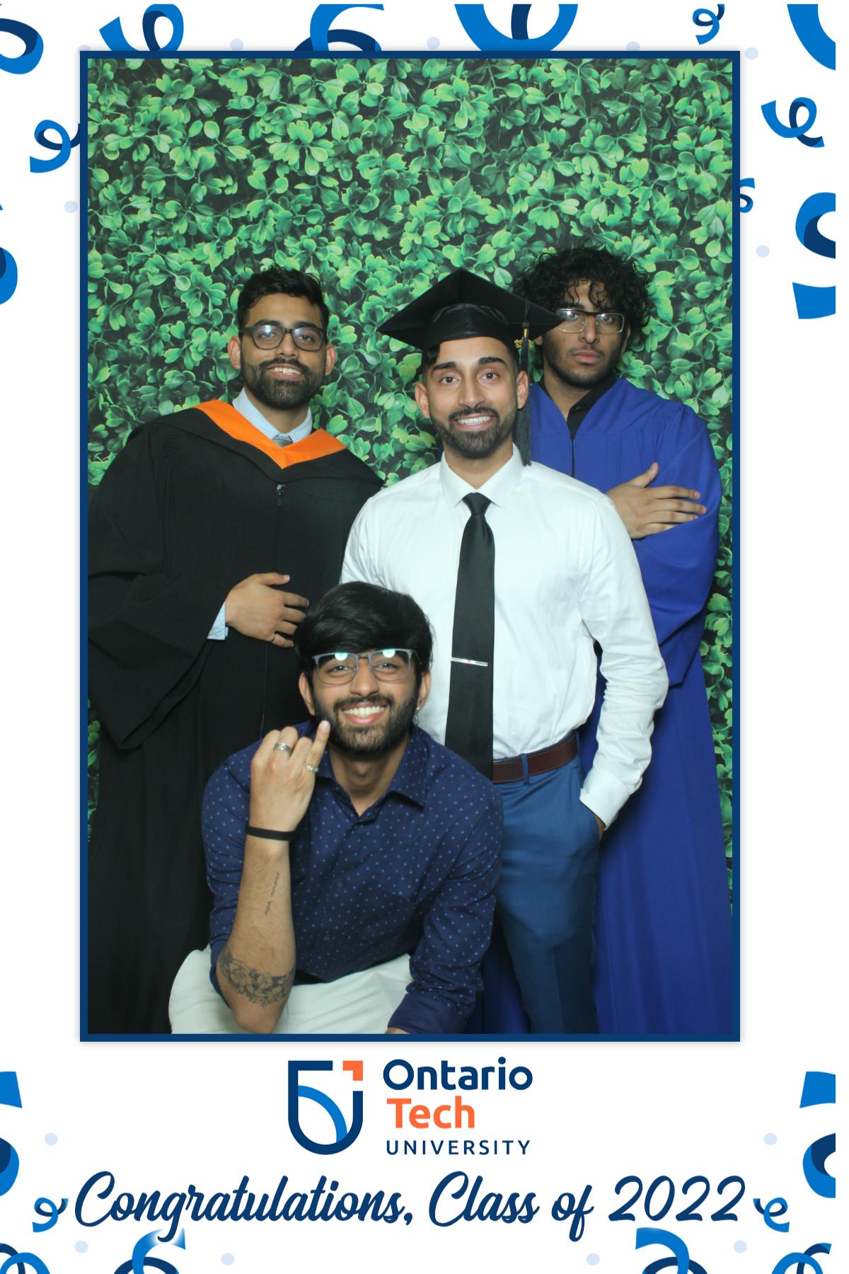 Ontario University Convocation 2022 | View more photos from the event at gallery.myselfiemirror.ca/u/romanmyselfiemirrorca/Ontario-University-Convocation-2022