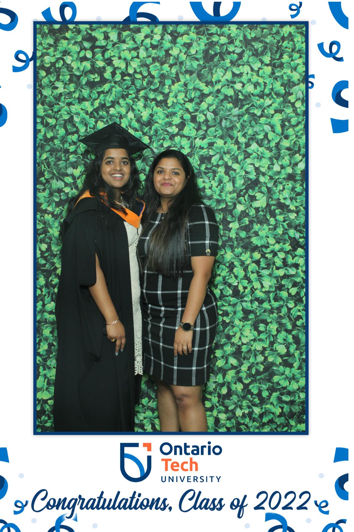 Ontario University Convocation 2022 | View more photos from the event at gallery.myselfiemirror.ca/u/romanmyselfiemirrorca/Ontario-University-Convocation-2022