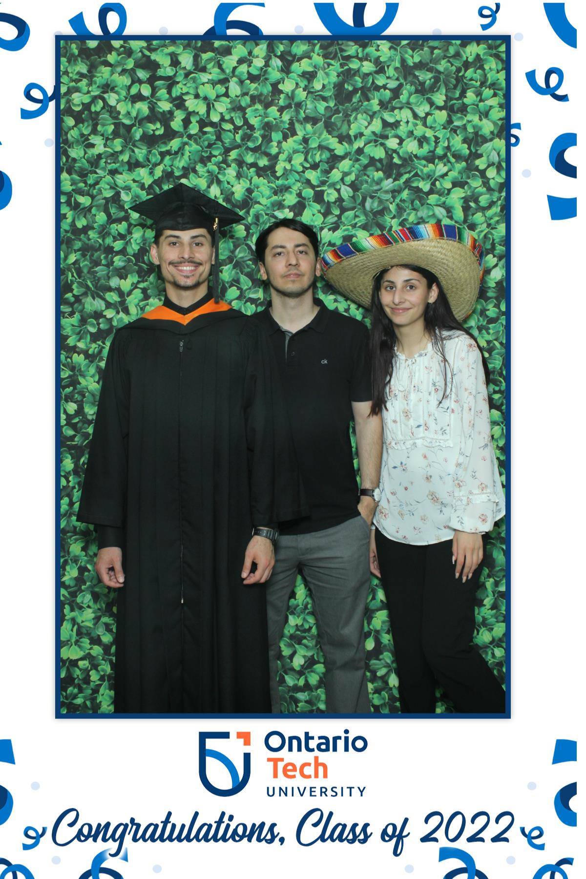 Ontario University Convocation 2022 | View more photos from the event at gallery.myselfiemirror.ca/u/romanmyselfiemirrorca/Ontario-University-Convocation-2022