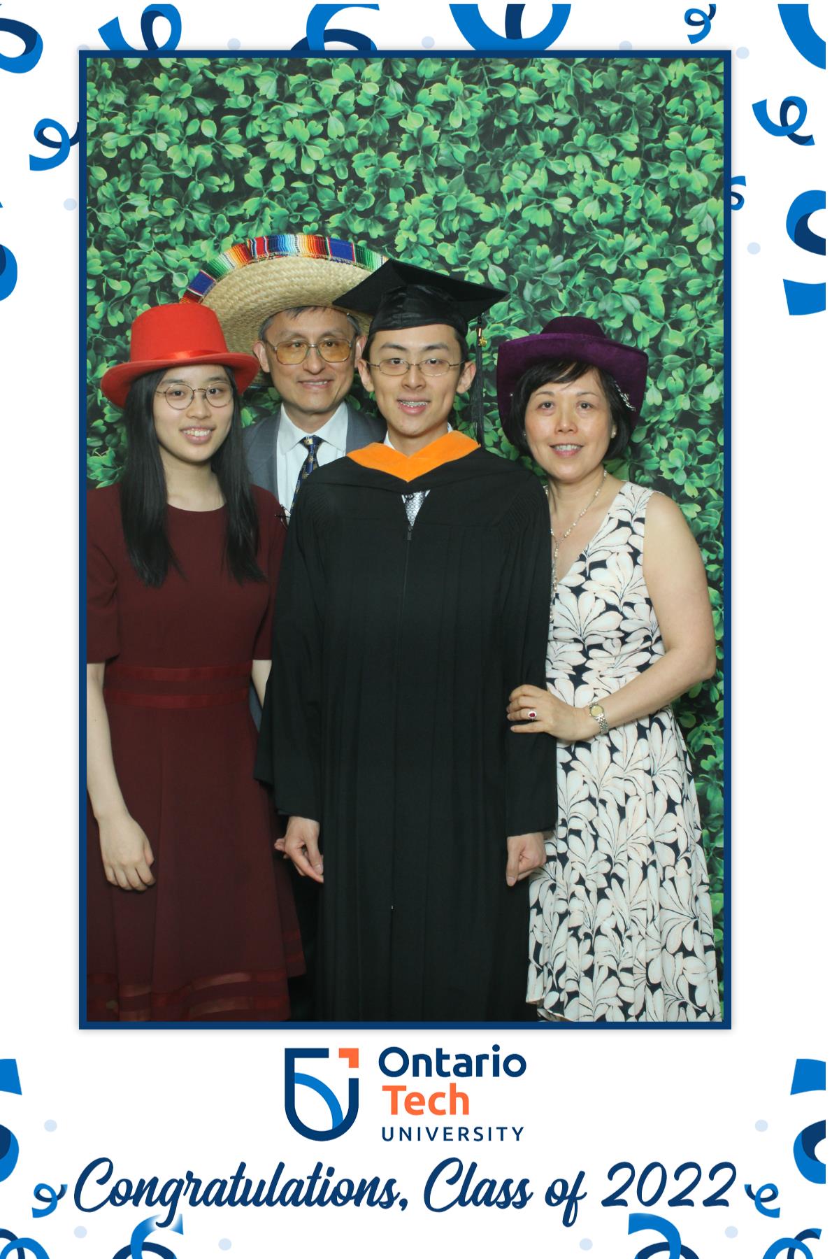 Ontario University Convocation 2022 | View more photos from the event at gallery.myselfiemirror.ca/u/romanmyselfiemirrorca/Ontario-University-Convocation-2022