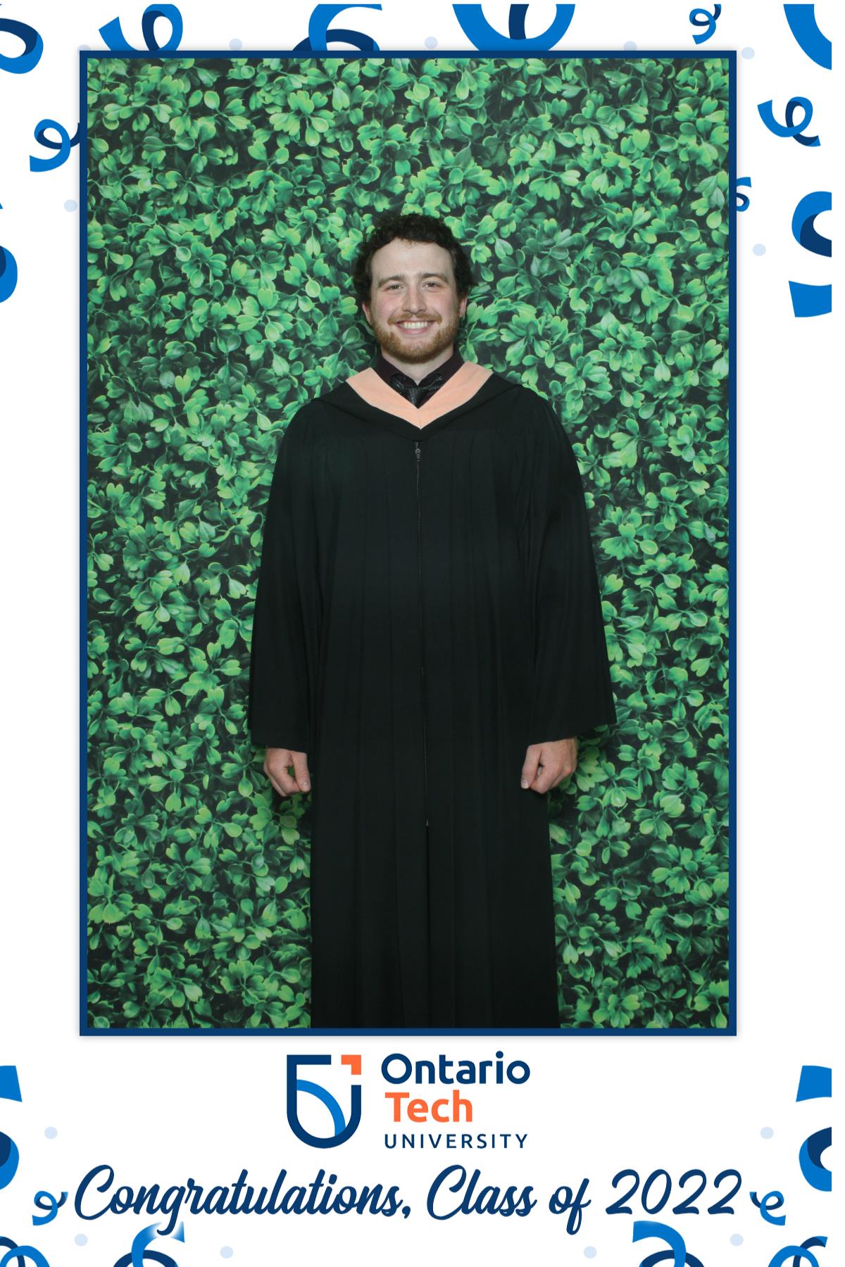 Ontario University Convocation 2022 | View more photos from the event at gallery.myselfiemirror.ca/u/romanmyselfiemirrorca/Ontario-University-Convocation-2022