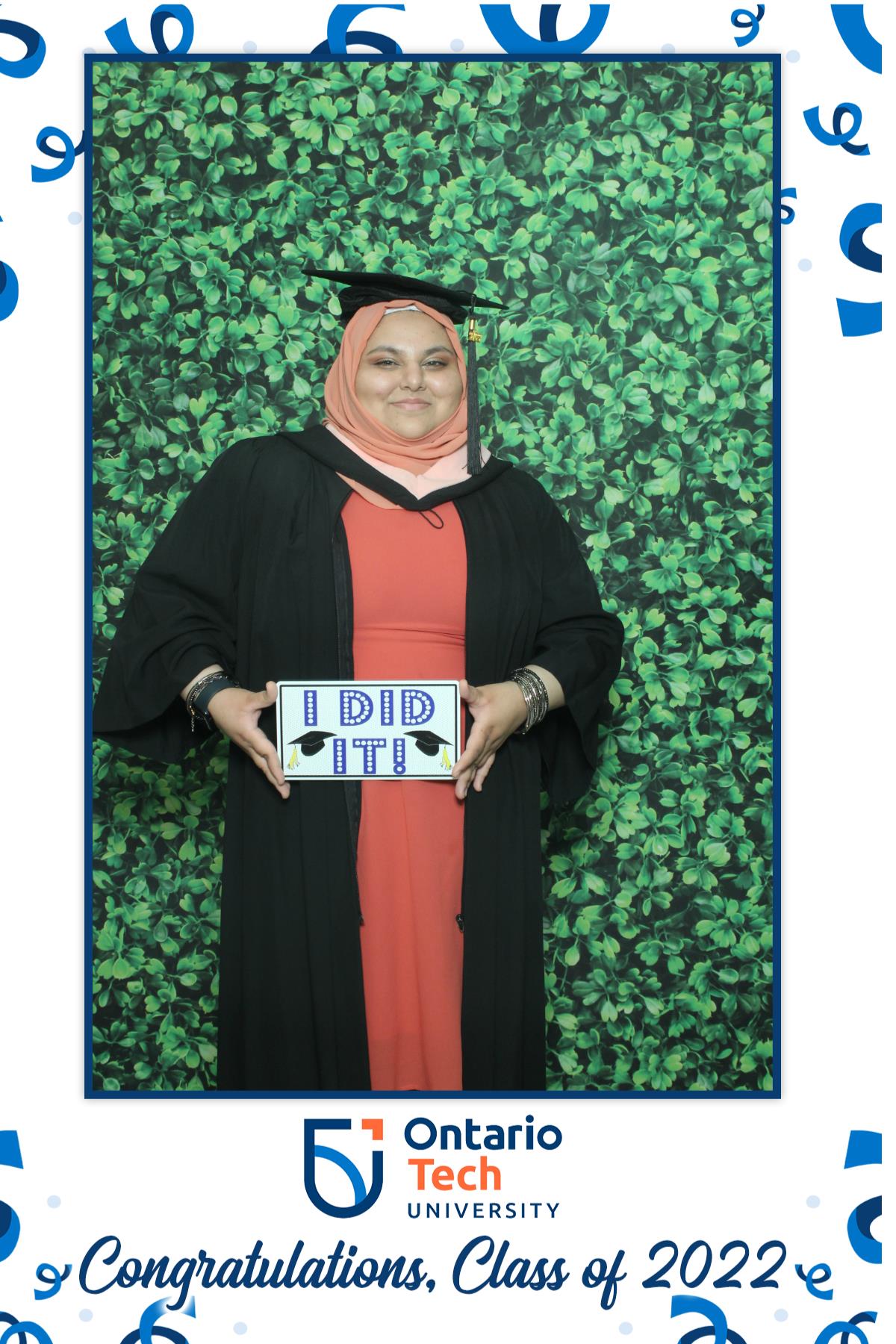 Ontario University Convocation 2022 | View more photos from the event at gallery.myselfiemirror.ca/u/romanmyselfiemirrorca/Ontario-University-Convocation-2022
