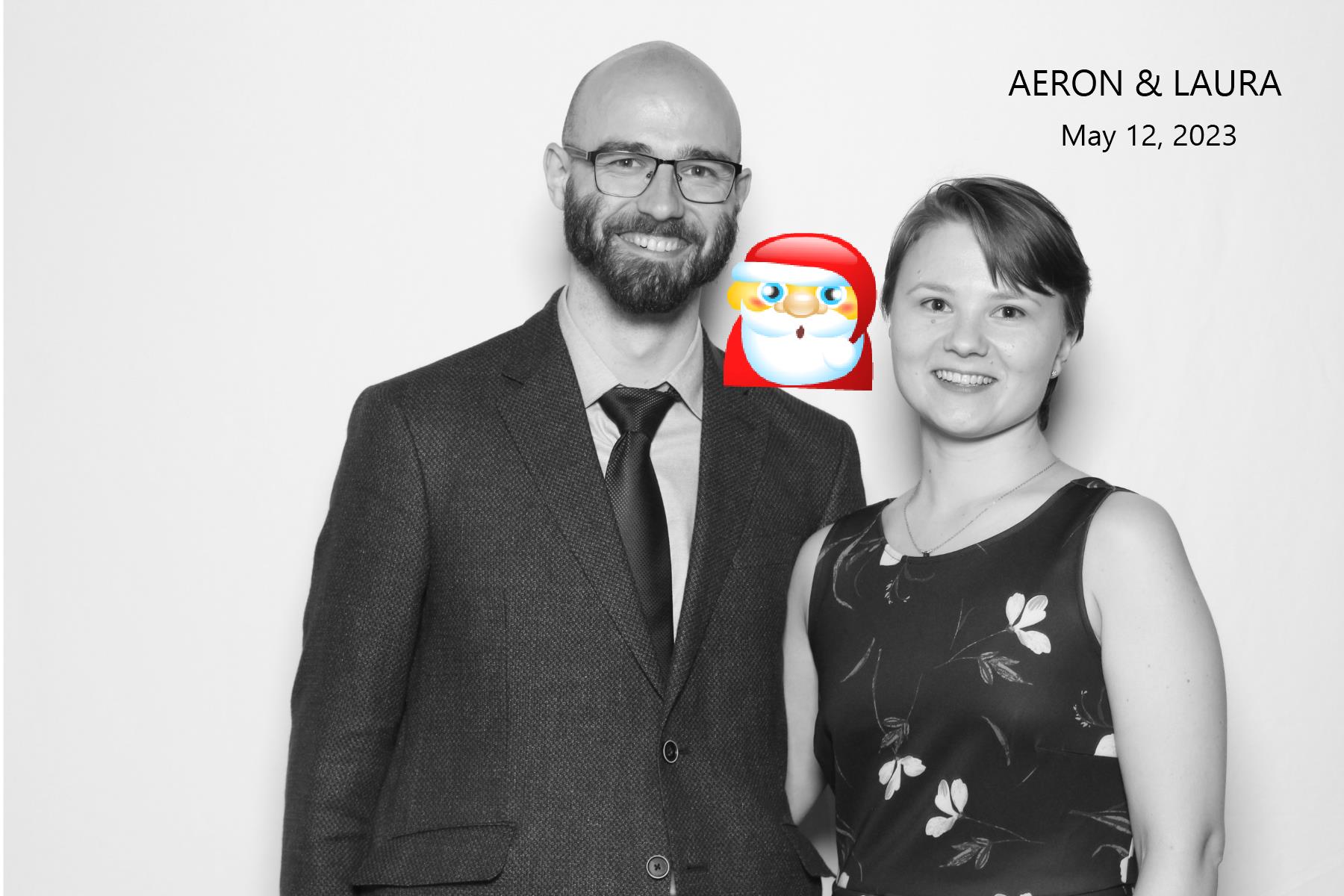 Aeron & Laura | View more photos from the event at gallery.myselfiemirror.ca/u/romanmyselfiemirrorca/Aeron-Laura