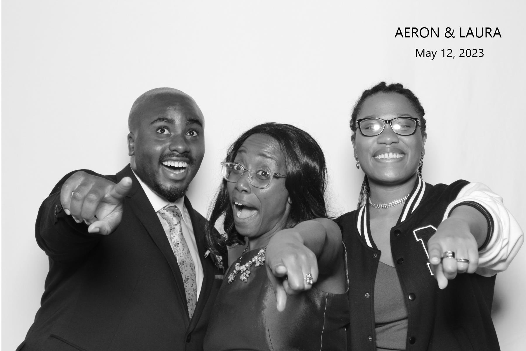 Aeron & Laura | View more photos from the event at gallery.myselfiemirror.ca/u/romanmyselfiemirrorca/Aeron-Laura