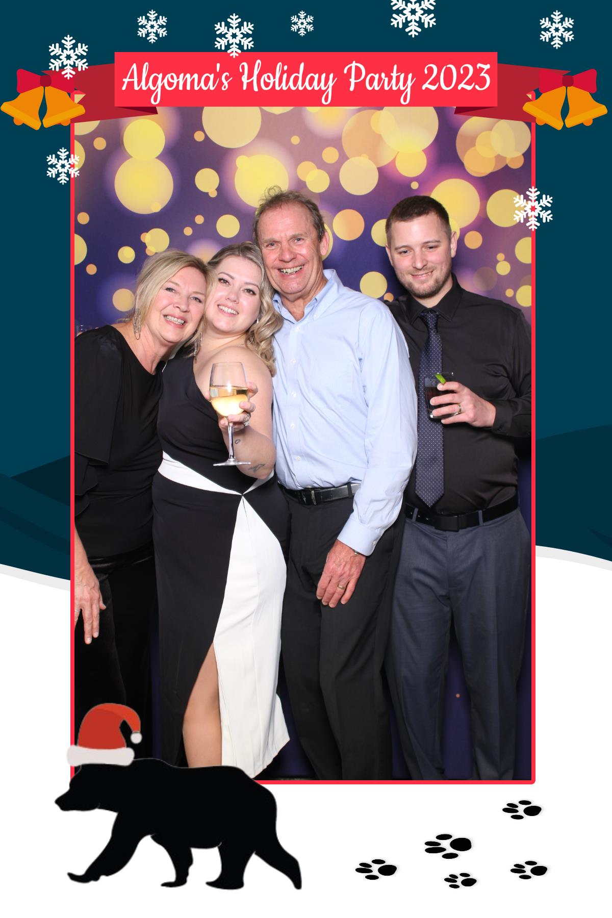 Algoma's Holiday Party 2023 | View more photos from the event at gallery.myselfiemirror.ca/u/romanmyselfiemirrorca/Algomas-Holiday-Party-2023