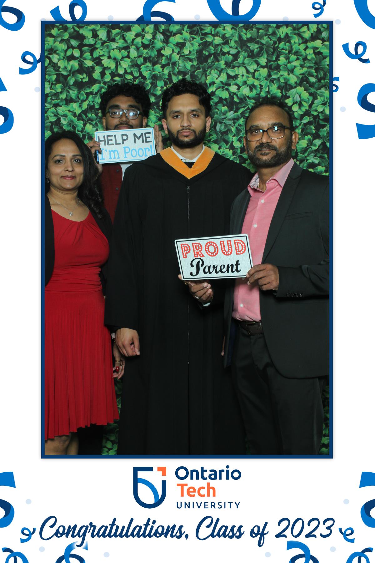 Annual Convocation | View more photos from the event at gallery.myselfiemirror.ca/u/romanmyselfiemirrorca/Annual-Convocation