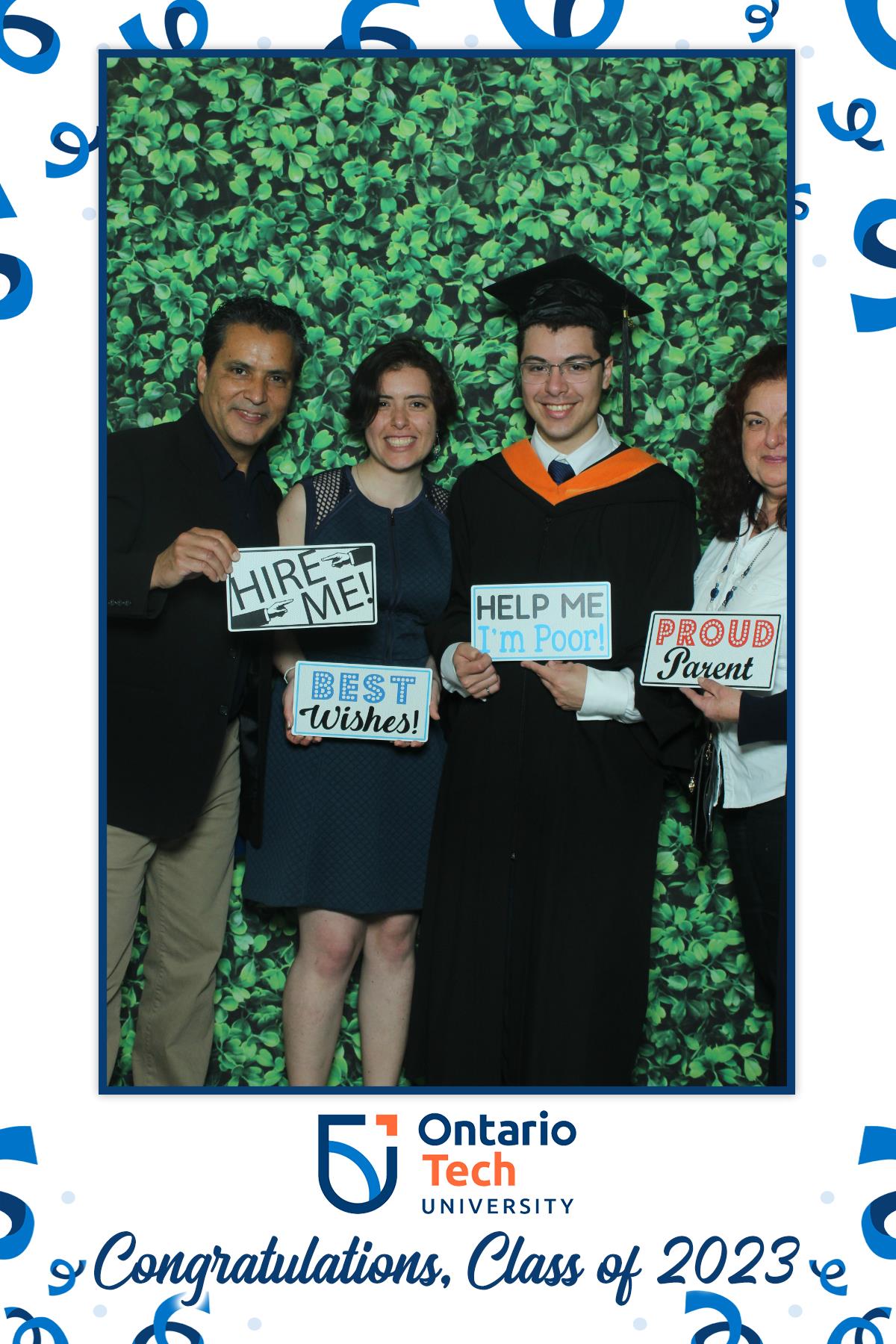 Annual Convocation | View more photos from the event at gallery.myselfiemirror.ca/u/romanmyselfiemirrorca/Annual-Convocation