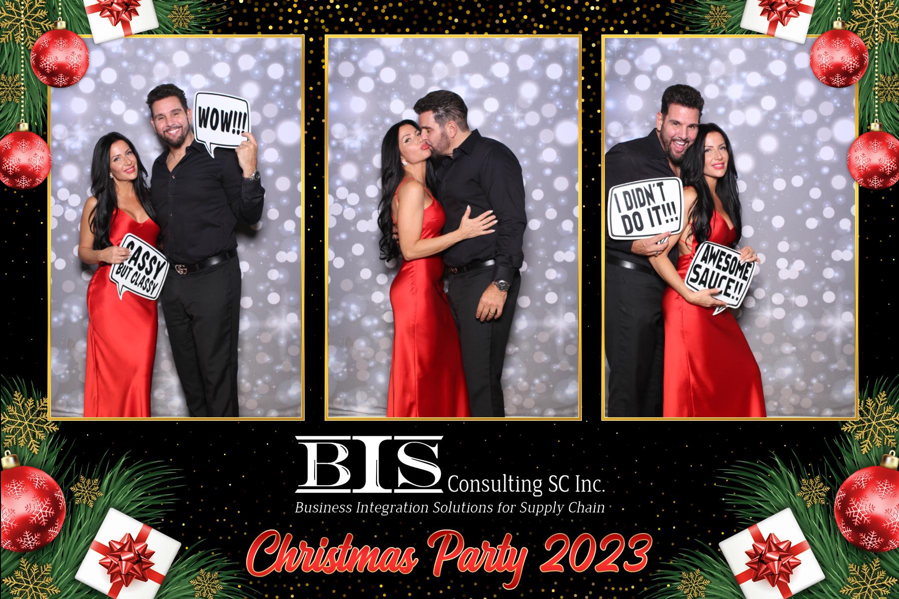 BIS Christmas 2023  | View more photos from the event at gallery.myselfiemirror.ca/u/romanmyselfiemirrorca/BIS-Christmas-2023