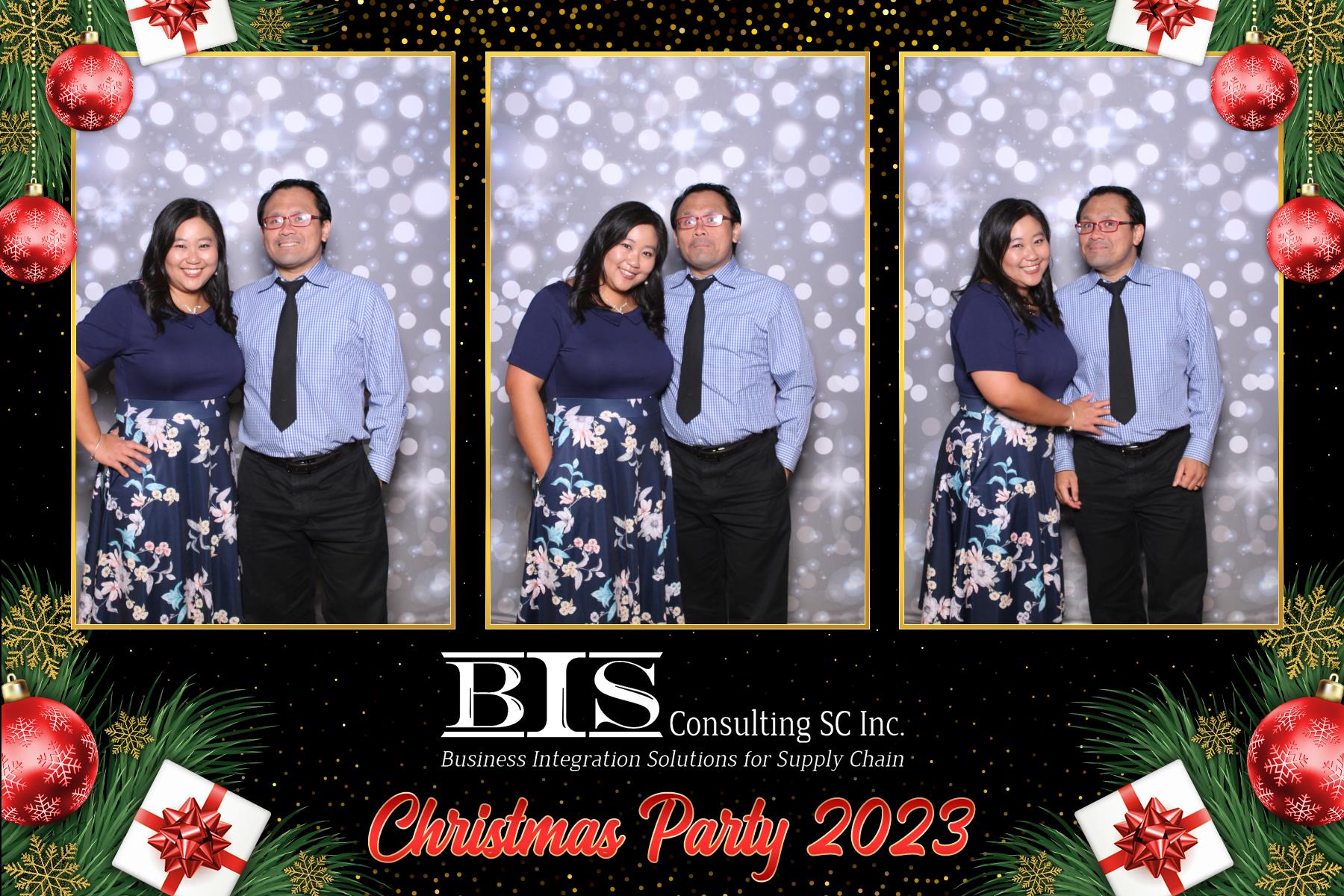 BIS Christmas 2023  | View more photos from the event at gallery.myselfiemirror.ca/u/romanmyselfiemirrorca/BIS-Christmas-2023