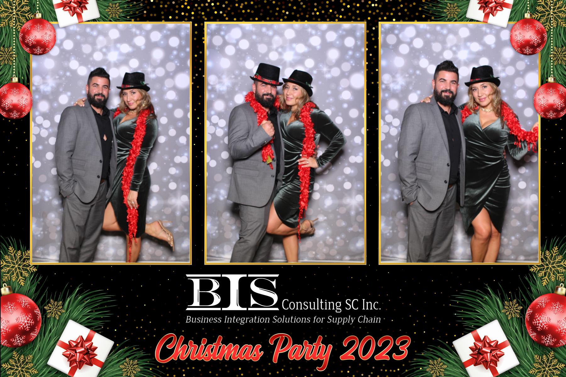 BIS Christmas 2023  | View more photos from the event at gallery.myselfiemirror.ca/u/romanmyselfiemirrorca/BIS-Christmas-2023