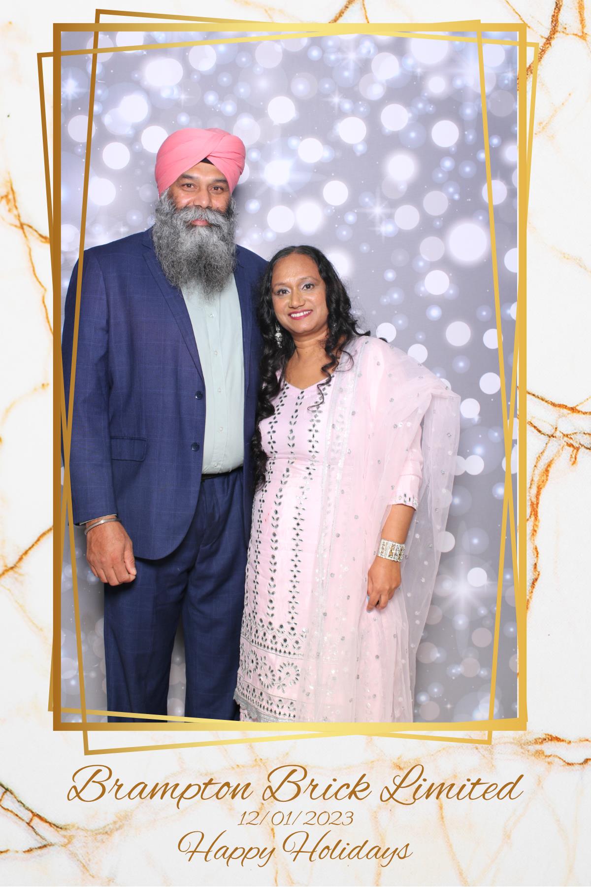 Brampton Brick Limited Holiday Party | View more photos from the event at gallery.myselfiemirror.ca/u/romanmyselfiemirrorca/Brampton-Brick-Limited-Holiday-Party