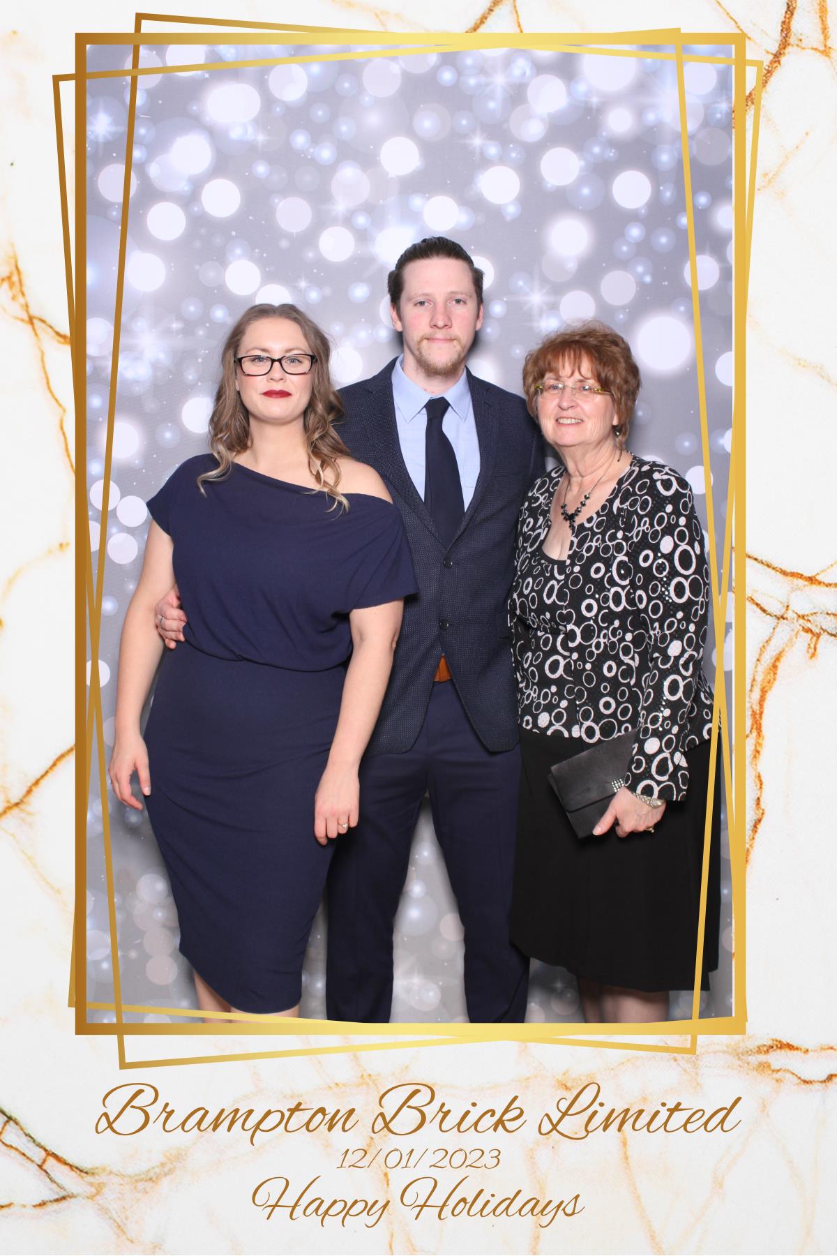 Brampton Brick Limited Holiday Party | View more photos from the event at gallery.myselfiemirror.ca/u/romanmyselfiemirrorca/Brampton-Brick-Limited-Holiday-Party
