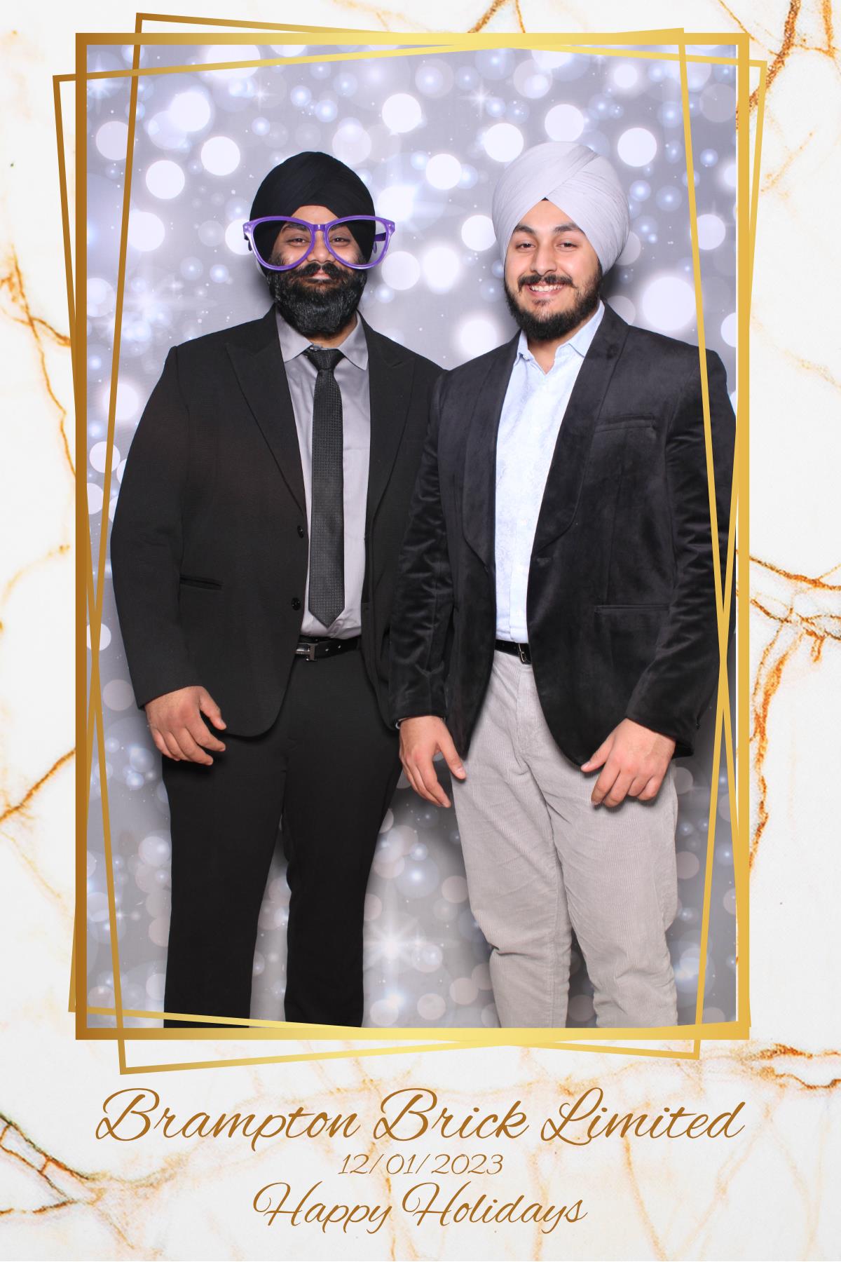 Brampton Brick Limited Holiday Party | View more photos from the event at gallery.myselfiemirror.ca/u/romanmyselfiemirrorca/Brampton-Brick-Limited-Holiday-Party