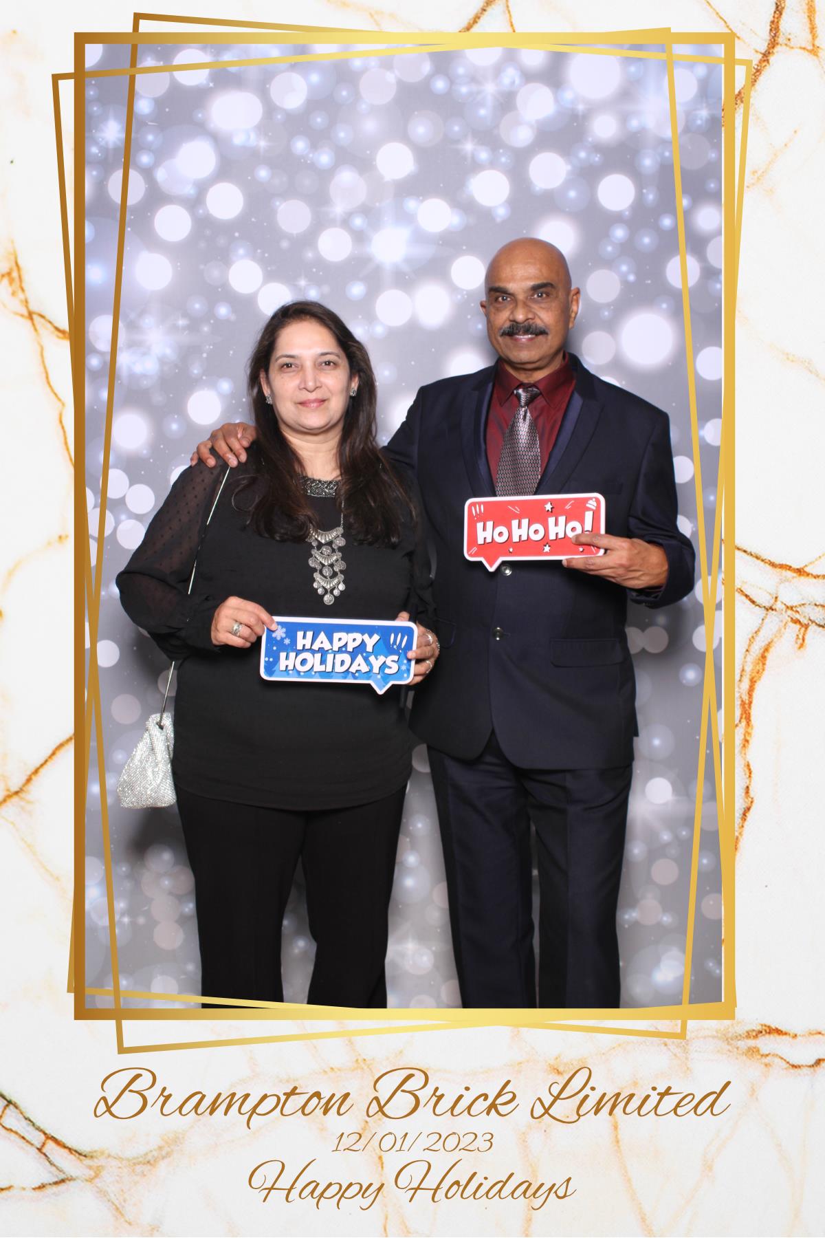 Brampton Brick Limited Holiday Party | View more photos from the event at gallery.myselfiemirror.ca/u/romanmyselfiemirrorca/Brampton-Brick-Limited-Holiday-Party