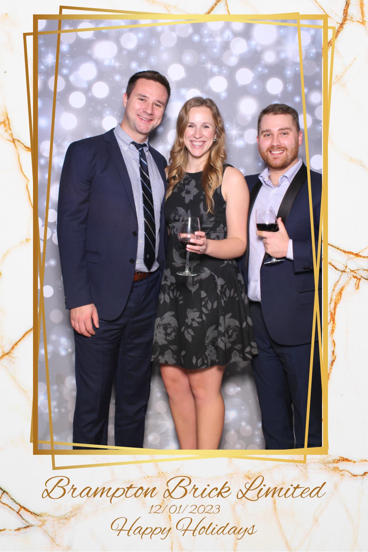 Brampton Brick Limited Holiday Party | View more photos from the event at gallery.myselfiemirror.ca/u/romanmyselfiemirrorca/Brampton-Brick-Limited-Holiday-Party
