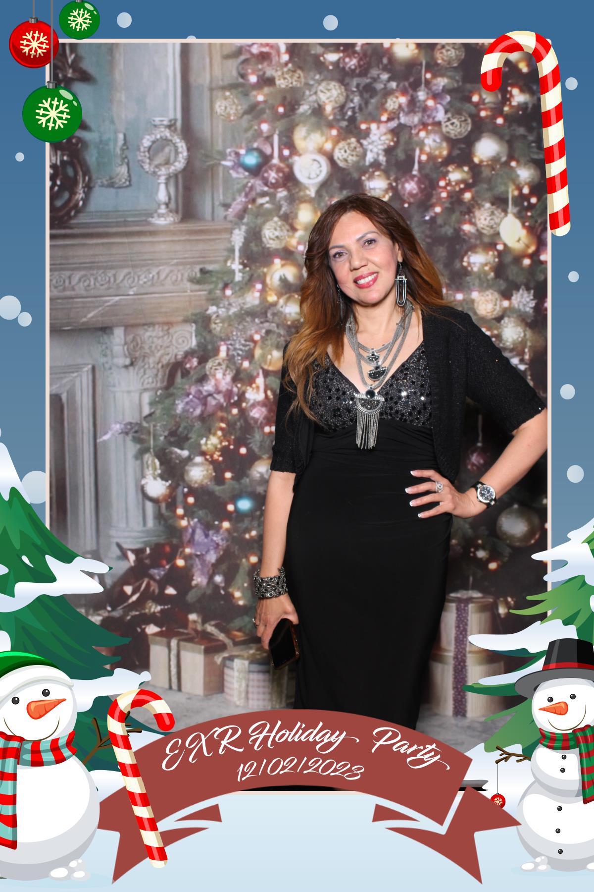 EXR Holiday Party  | View more photos from the event at gallery.myselfiemirror.ca/u/romanmyselfiemirrorca/EXR-Holiday-Party