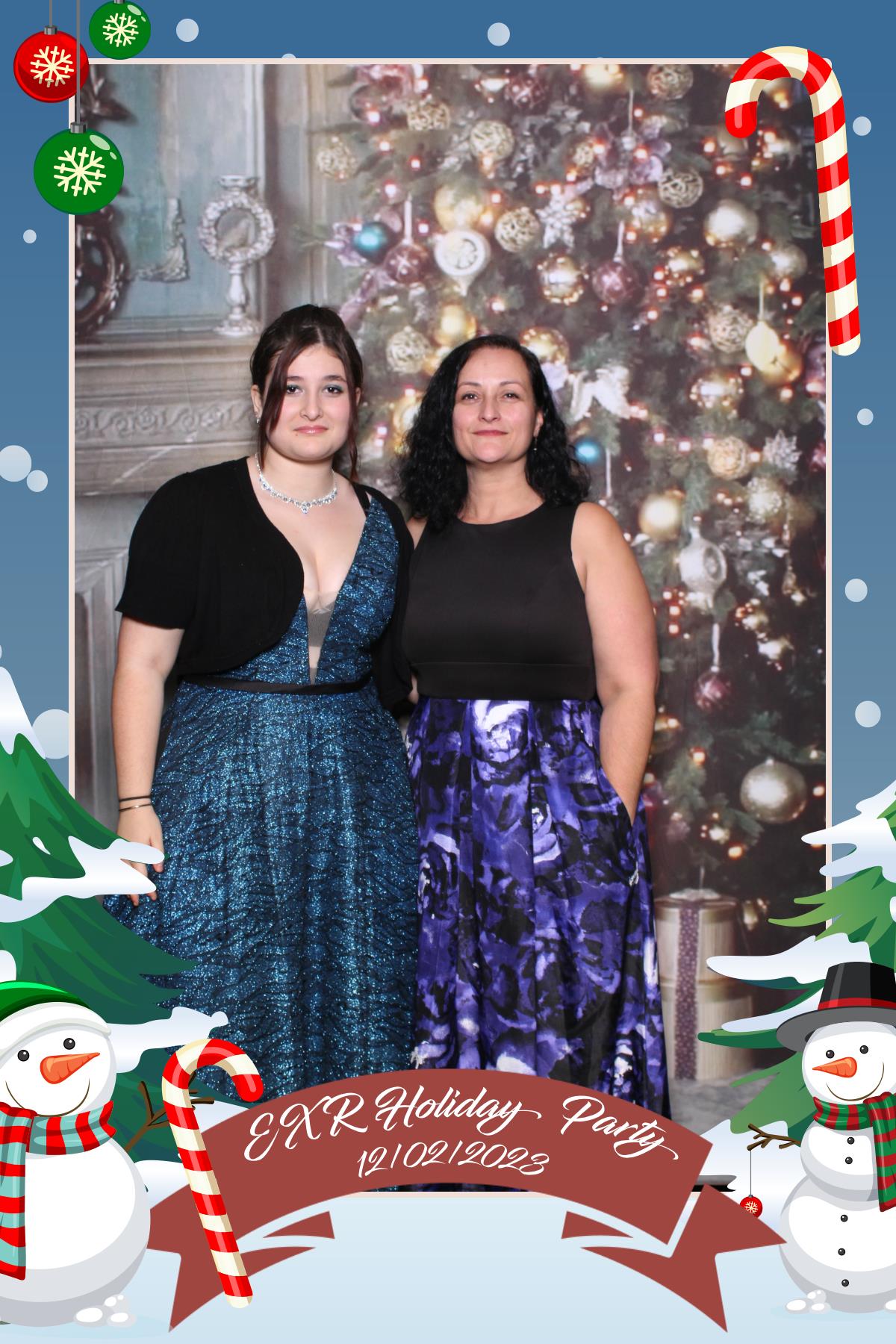 EXR Holiday Party  | View more photos from the event at gallery.myselfiemirror.ca/u/romanmyselfiemirrorca/EXR-Holiday-Party