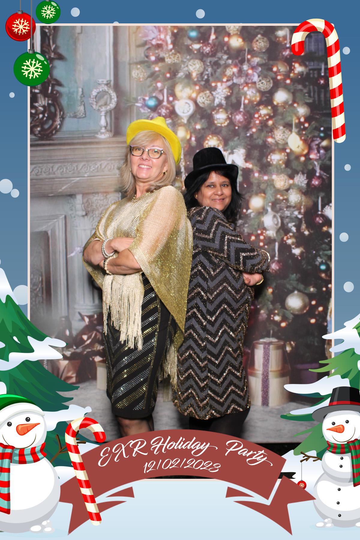 EXR Holiday Party  | View more photos from the event at gallery.myselfiemirror.ca/u/romanmyselfiemirrorca/EXR-Holiday-Party