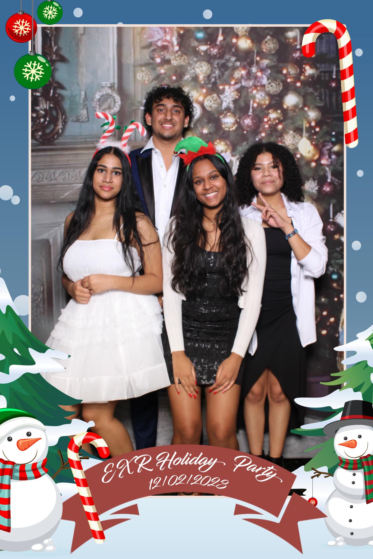 EXR Holiday Party  | View more photos from the event at gallery.myselfiemirror.ca/u/romanmyselfiemirrorca/EXR-Holiday-Party