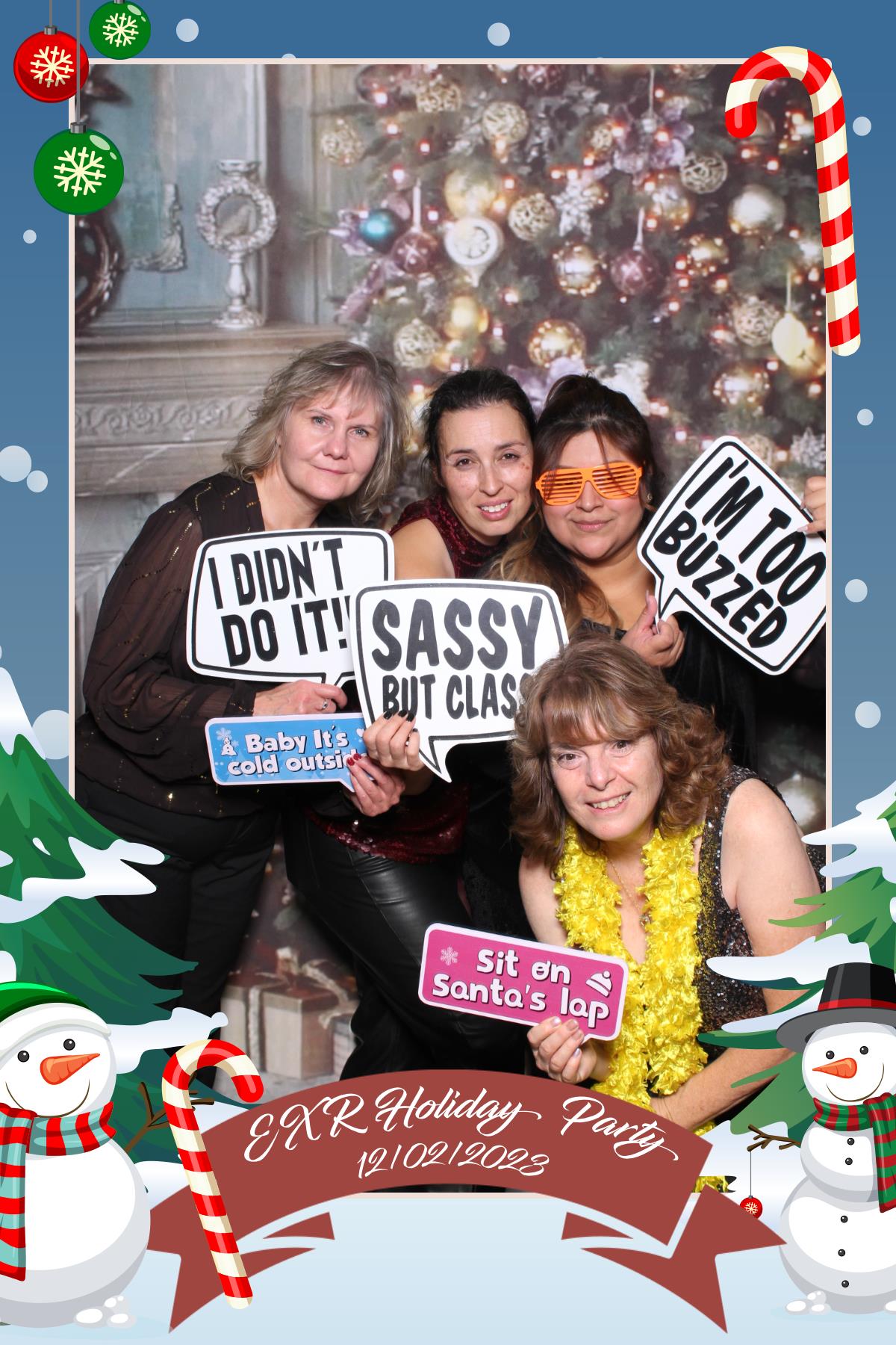 EXR Holiday Party  | View more photos from the event at gallery.myselfiemirror.ca/u/romanmyselfiemirrorca/EXR-Holiday-Party